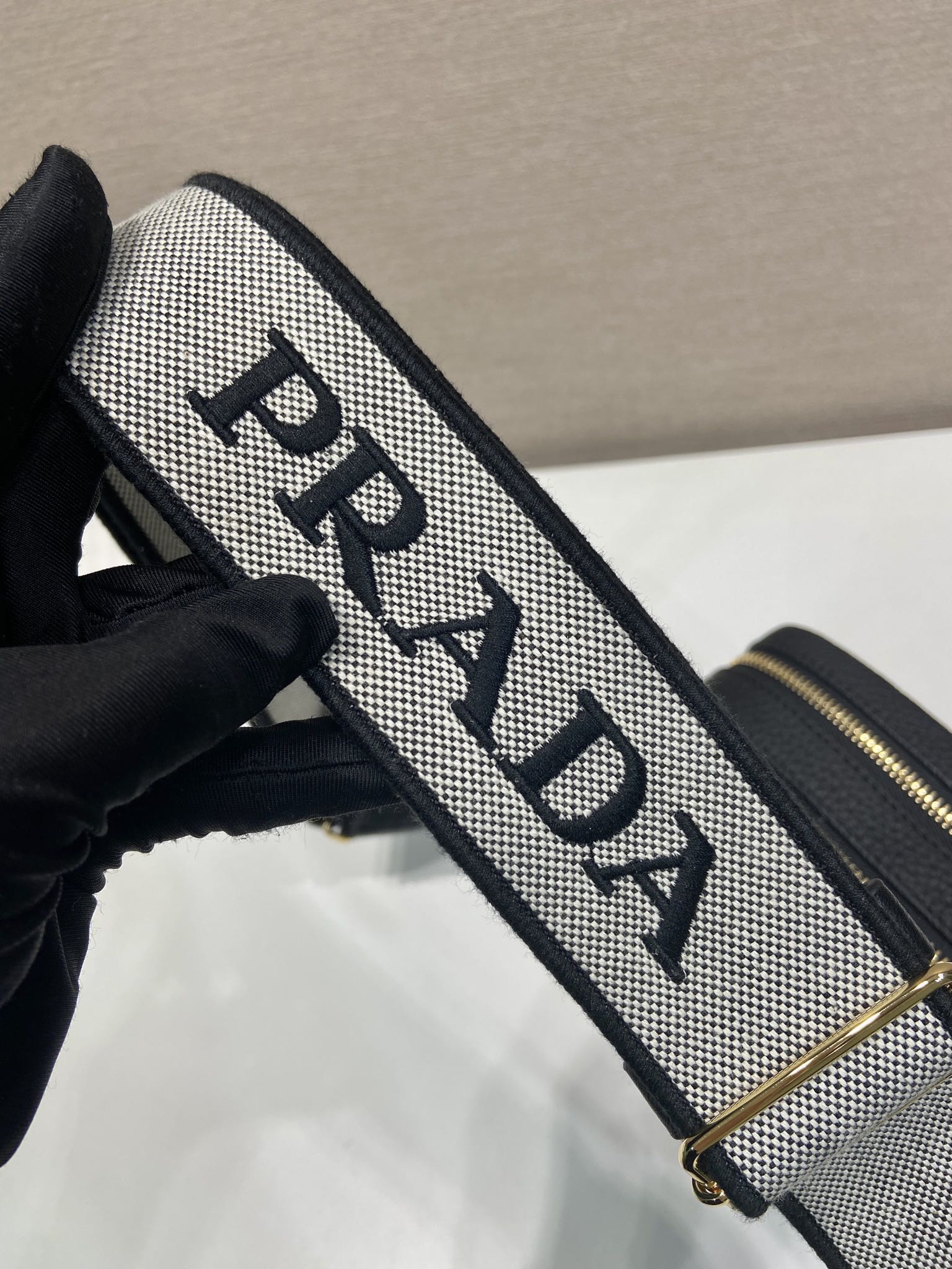 （双肩带-金logo） 普拉达 PRADA  相机 斜跨 女包 红色 皮质 1BH082-2BBE-F0EOO