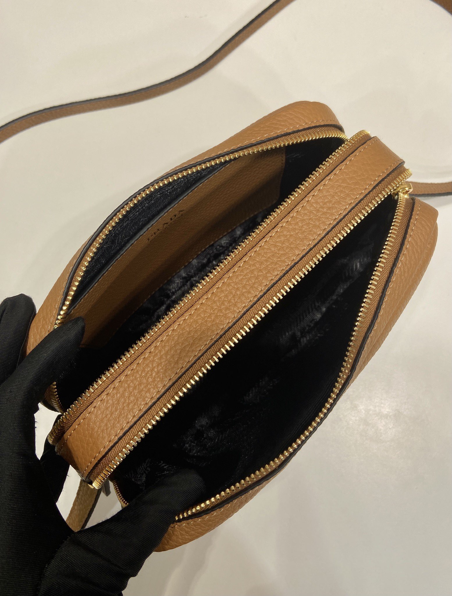  （双肩带-金logo）普拉达 PRADA  相机 斜跨 女包 焦糖色 皮质 1BH082_2DKV_F03V8_V_7NM