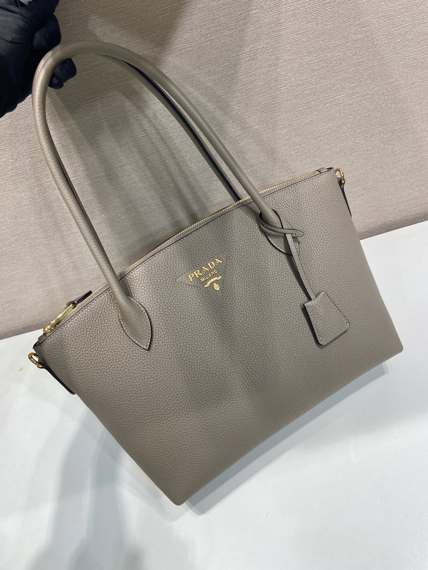 普拉达 PRADA  托特手提 灰色 皮质 H0-1BG627_2DKV_F03QH