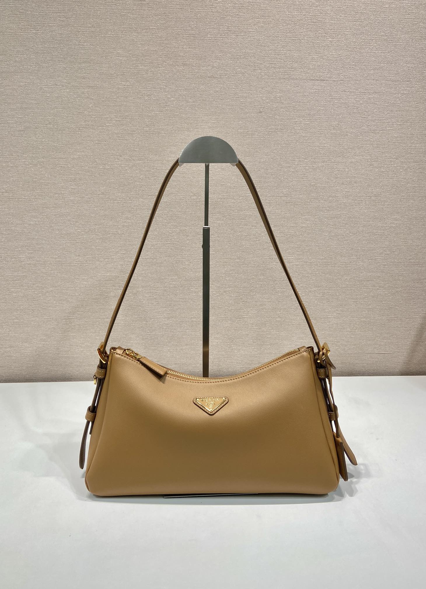 普拉达 PRADA  Aimee  单肩  焦糖色  皮质 H0-1BC229_2CYS_F03BH
