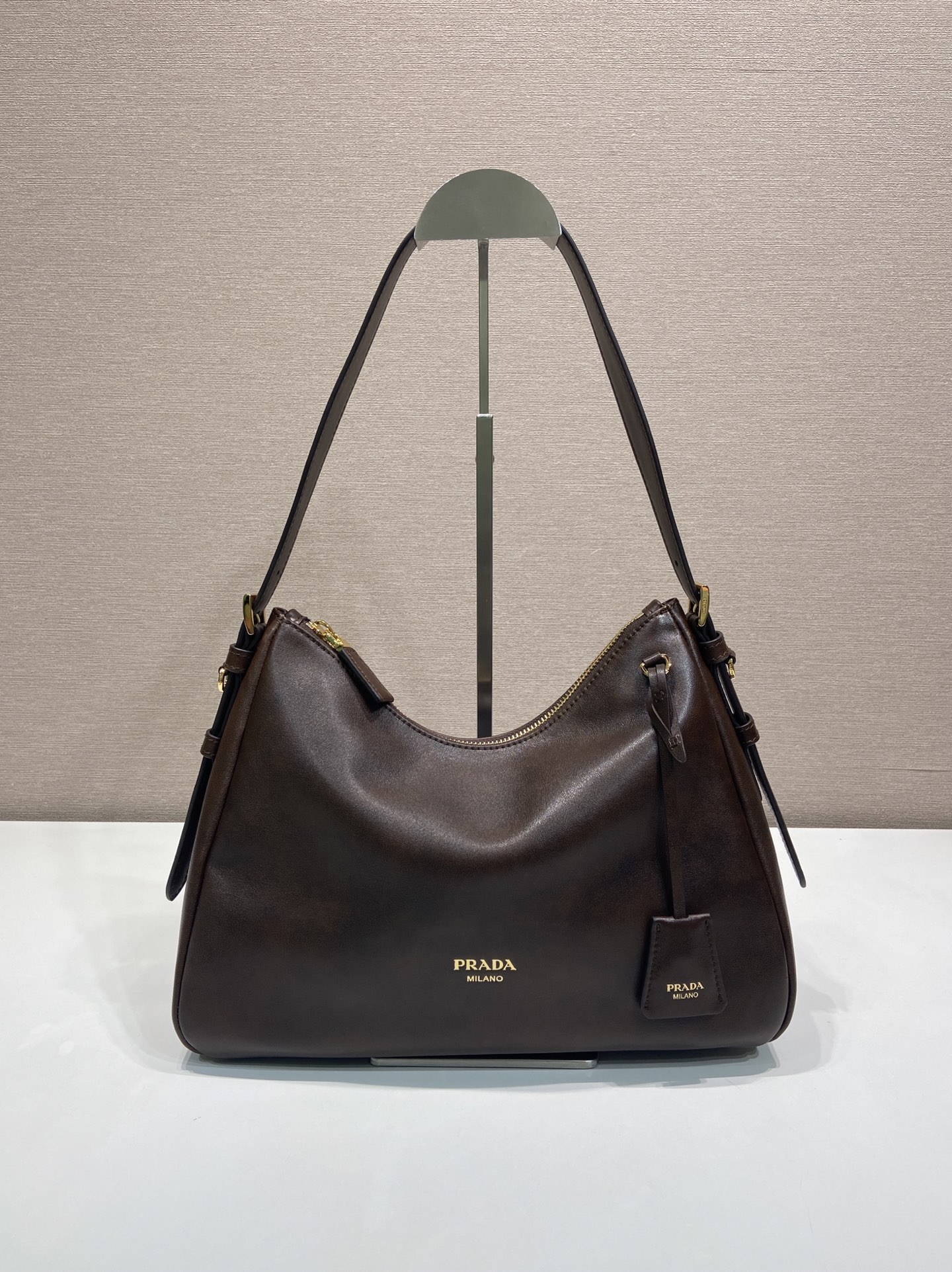 普拉达 PRADA  Aimee  单肩  布朗棕 皮质 H0-1BC301_2ZRN_F0324_V_LEY