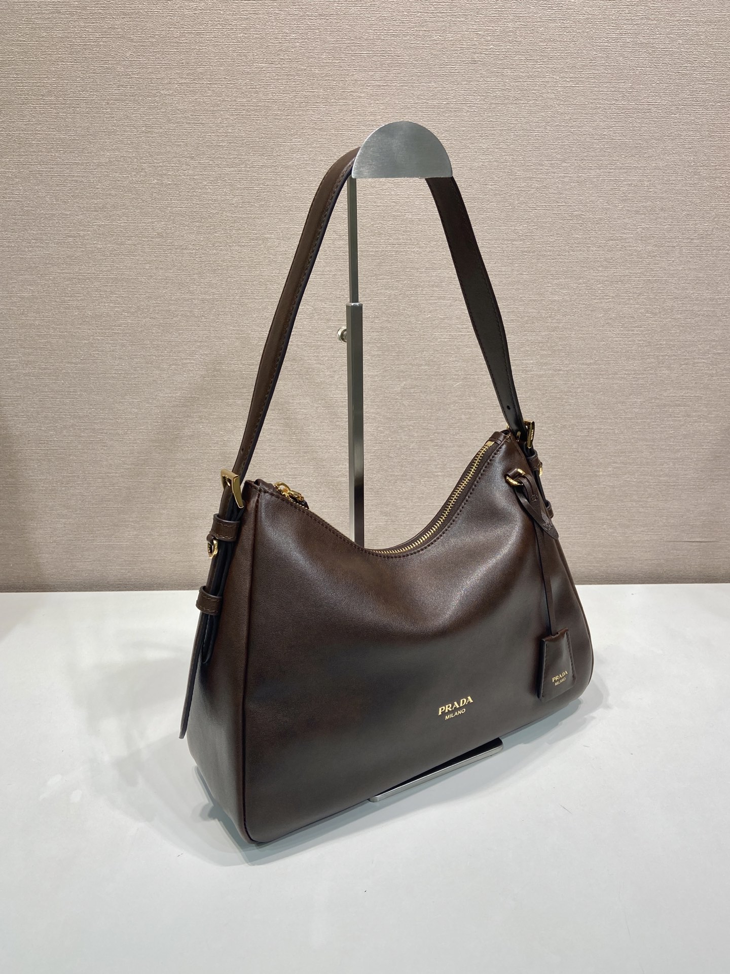 普拉达 PRADA  Aimee  单肩  布朗棕 皮质 H0-1BC301_2ZRN_F0324_V_LEY