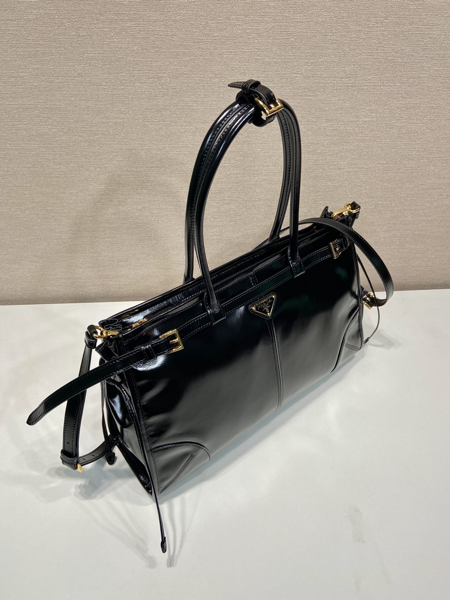 38CM 普拉达 PRADA Bonnie 单肩 斜跨 黑色 皮质  H0-1BA433_2CYR_F0002_V_MOO