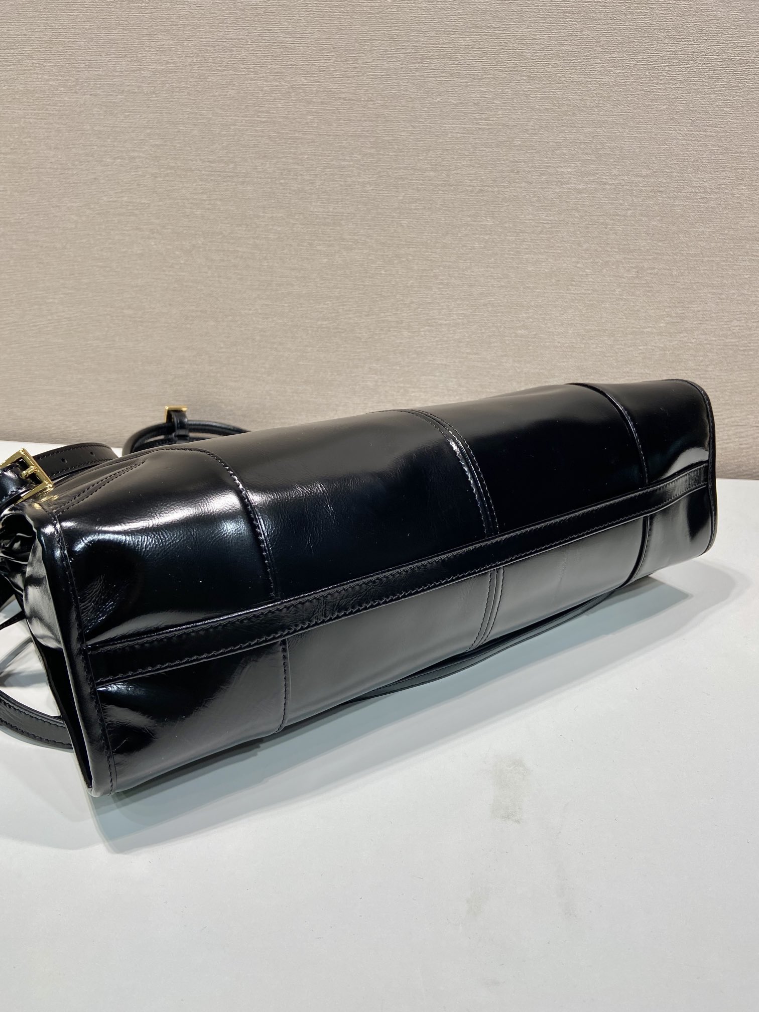 38CM 普拉达 PRADA Bonnie 单肩 斜跨 黑色 皮质  H0-1BA433_2CYR_F0002_V_MOO
