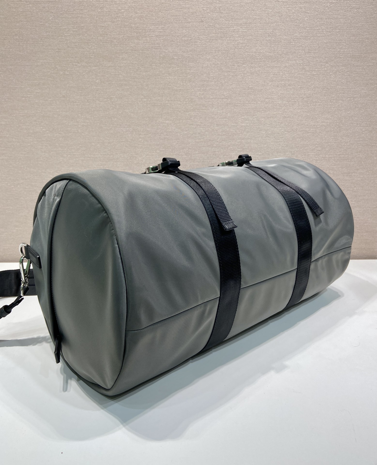 普拉达 PRADA Re-Nylon 旅行包 森林绿 尼龙 H0-长50cm 宽27cm 高27cm