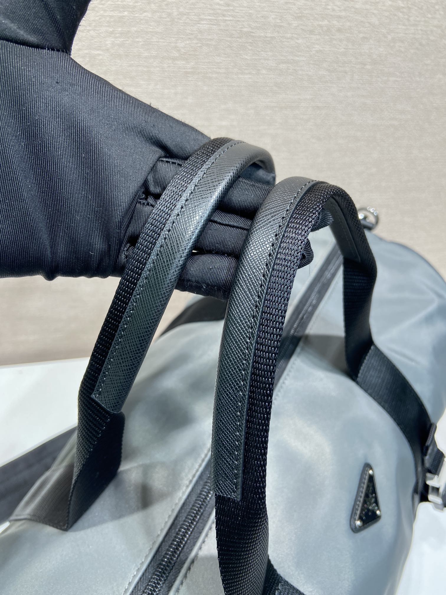 普拉达 PRADA Re-Nylon 旅行包 森林绿 尼龙 H0-长50cm 宽27cm 高27cm