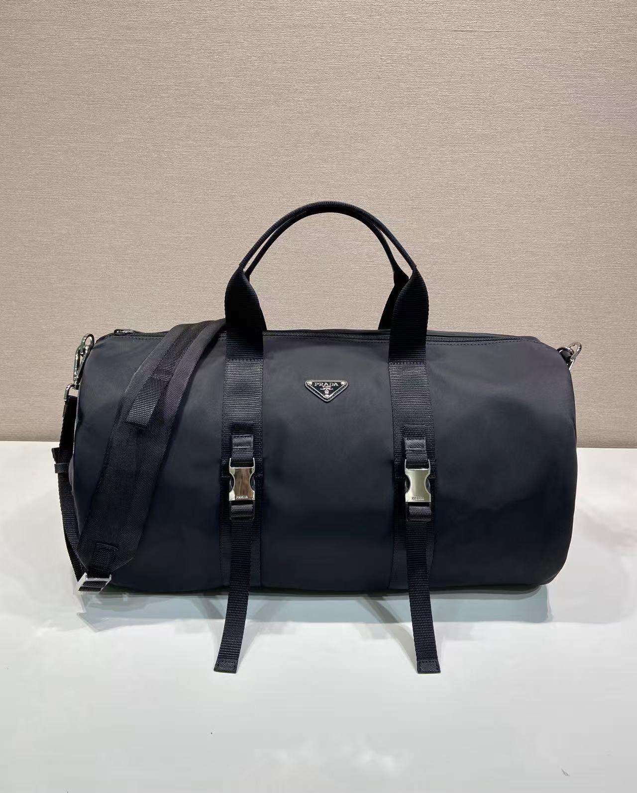 普拉达 PRADA Re-Nylon 旅行包 黑色 尼龙 H0-2VC015_2DMG_F0002_V_MON