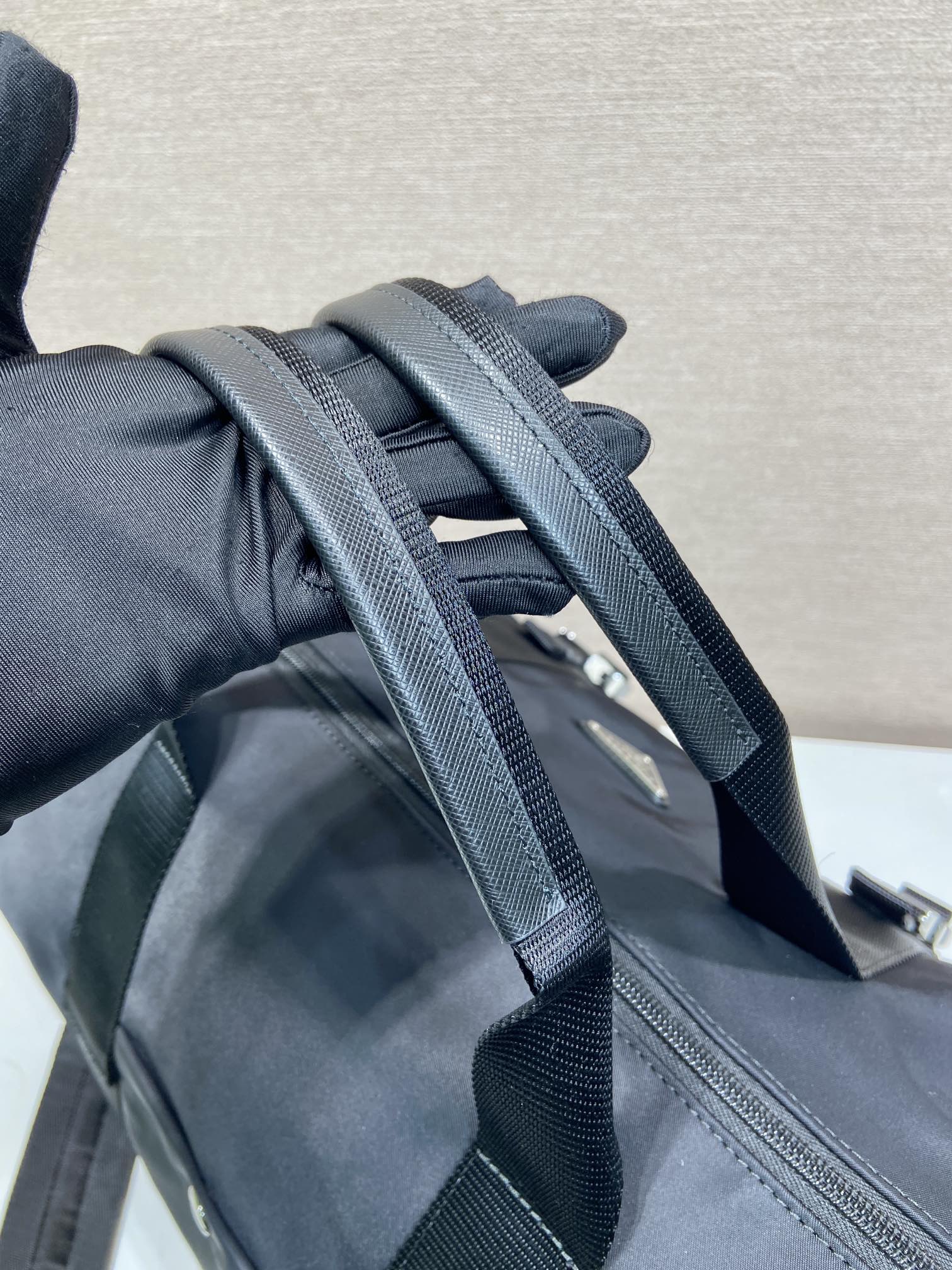 普拉达 PRADA Re-Nylon 旅行包 黑色 尼龙 H0-2VC015_2DMG_F0002_V_MON