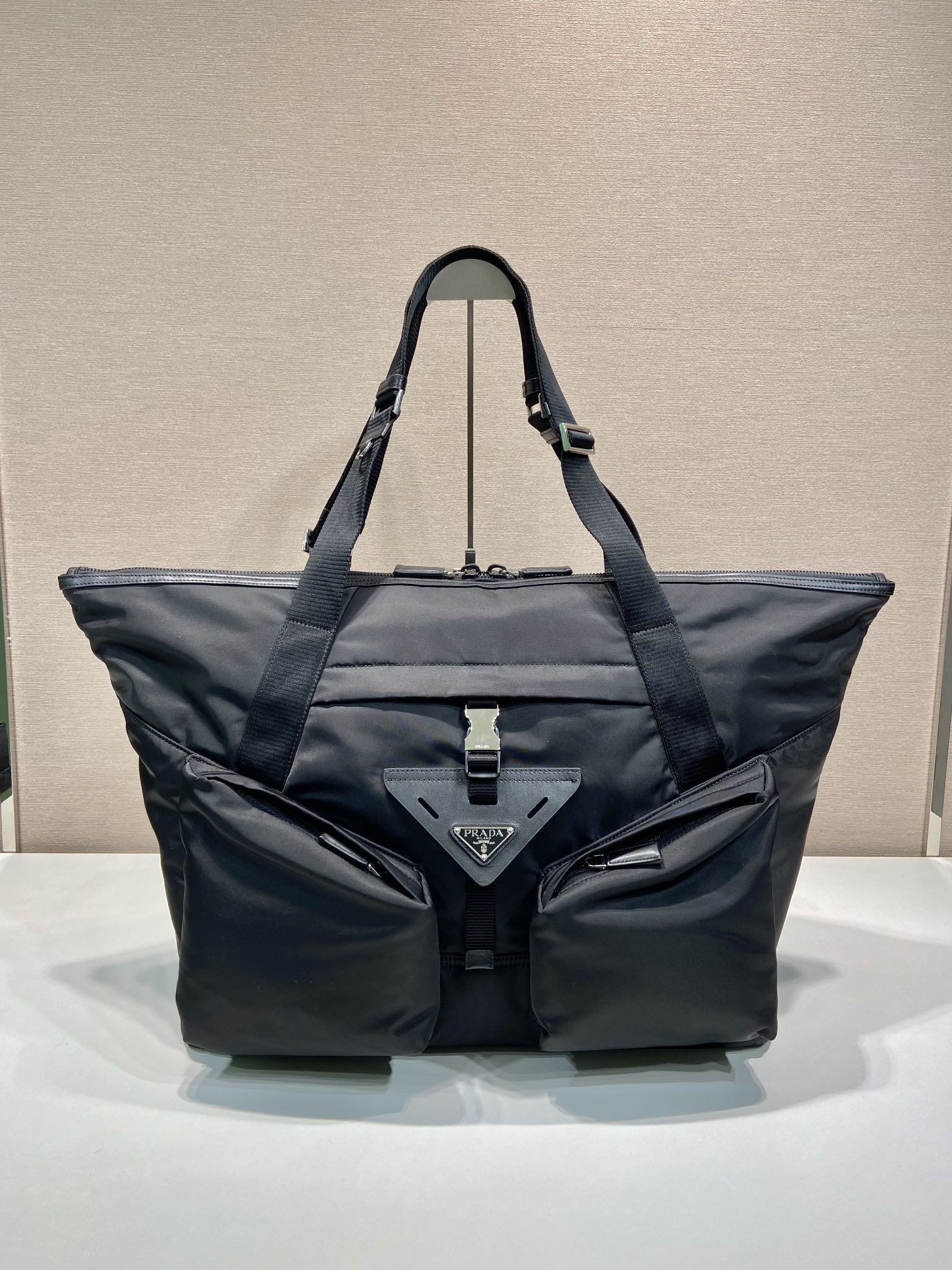 普拉达 PRADA Re-Nylon 手提旅行包 黑色 尼龙 H0-2VC040_2DW3_F0002