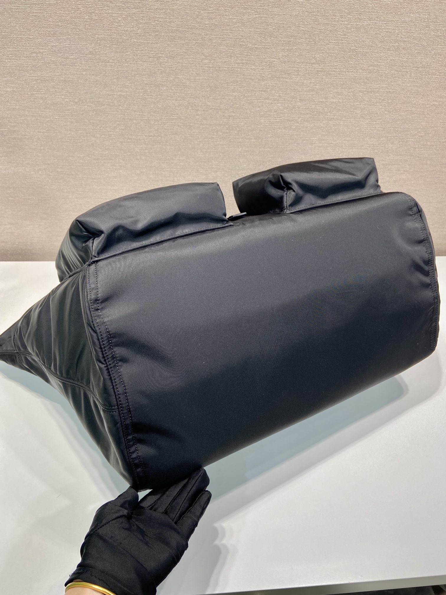 普拉达 PRADA Re-Nylon 手提旅行包 黑色 尼龙 H0-2VC040_2DW3_F0002