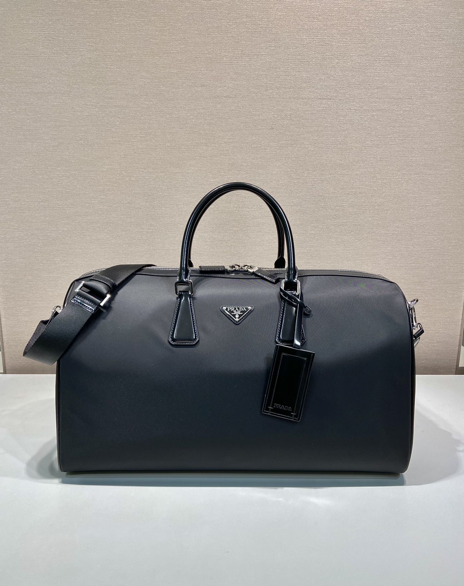 50CM 普拉达 PRADA Re-Nylon 手提旅行包 黑色 尼龙 H0-2VC018_789_F0002