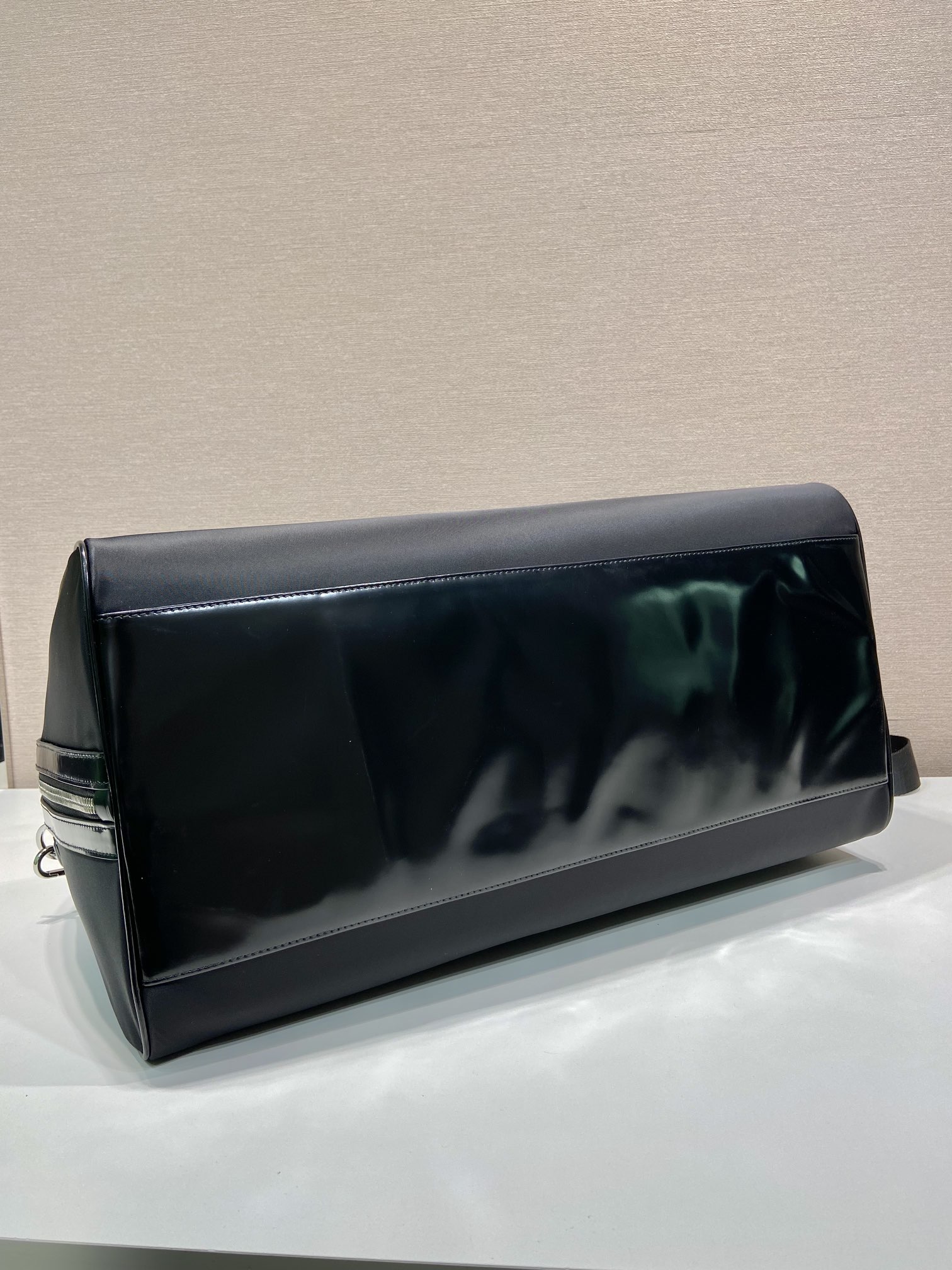 50CM 普拉达 PRADA Re-Nylon 手提旅行包 黑色 尼龙 H0-2VC018_789_F0002