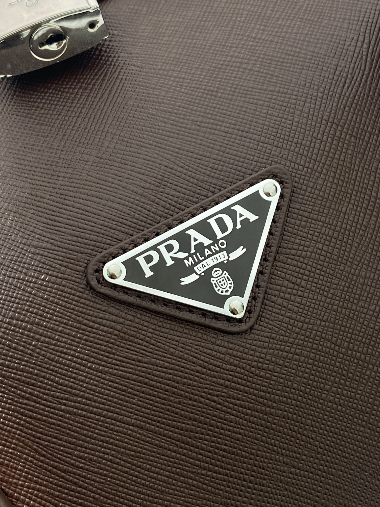 50CM 普拉达 PRADA Saffiano 手提旅行包 酒红色 皮质  H0-2VC018-9Z2F-0LV7