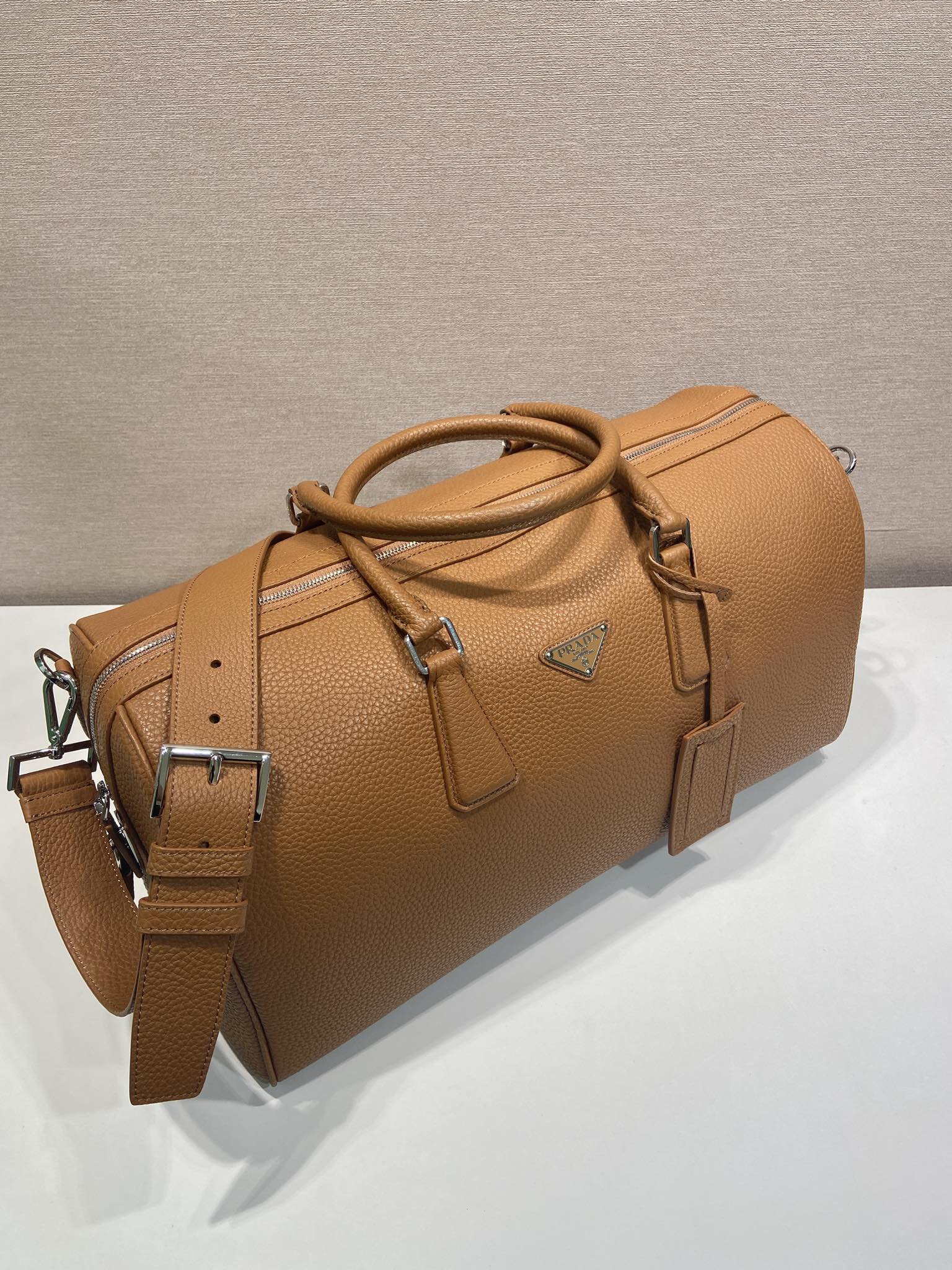 50CM 普拉达 PRADA Saffiano 手提旅行包 焦糖色 荔枝皮质  J0-2VC048_2BBE_F0046