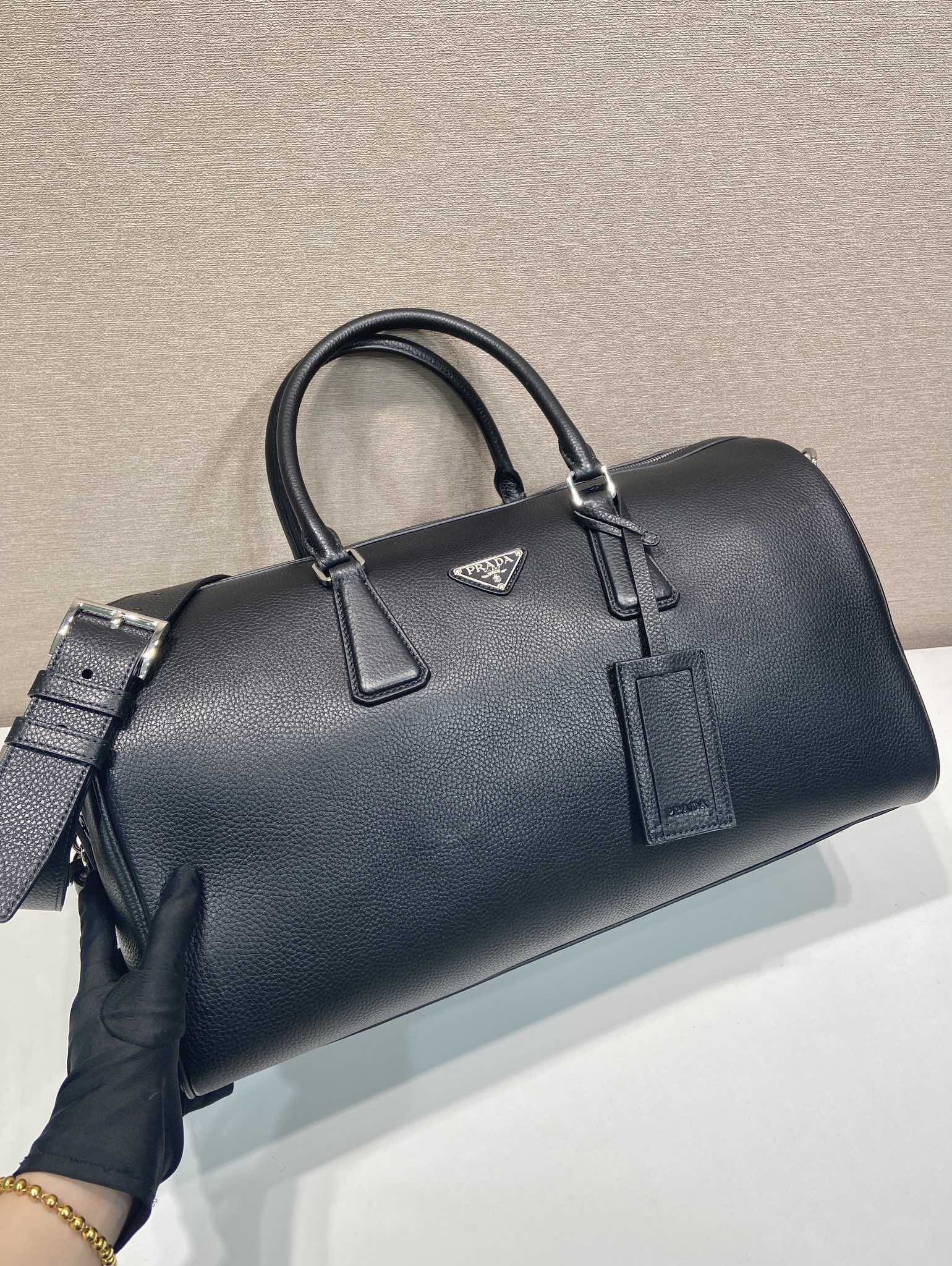 50CM 普拉达 PRADA Saffiano 手提旅行包 黑色 荔枝皮质  J0-2VC048 