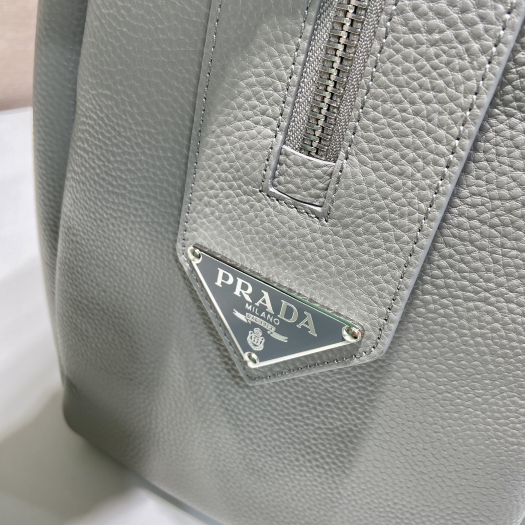 51CM 普拉达 PRADA 手提旅行包 灰色 荔枝皮质  J0-2VC035_2BBE_F0K44_V_OOO