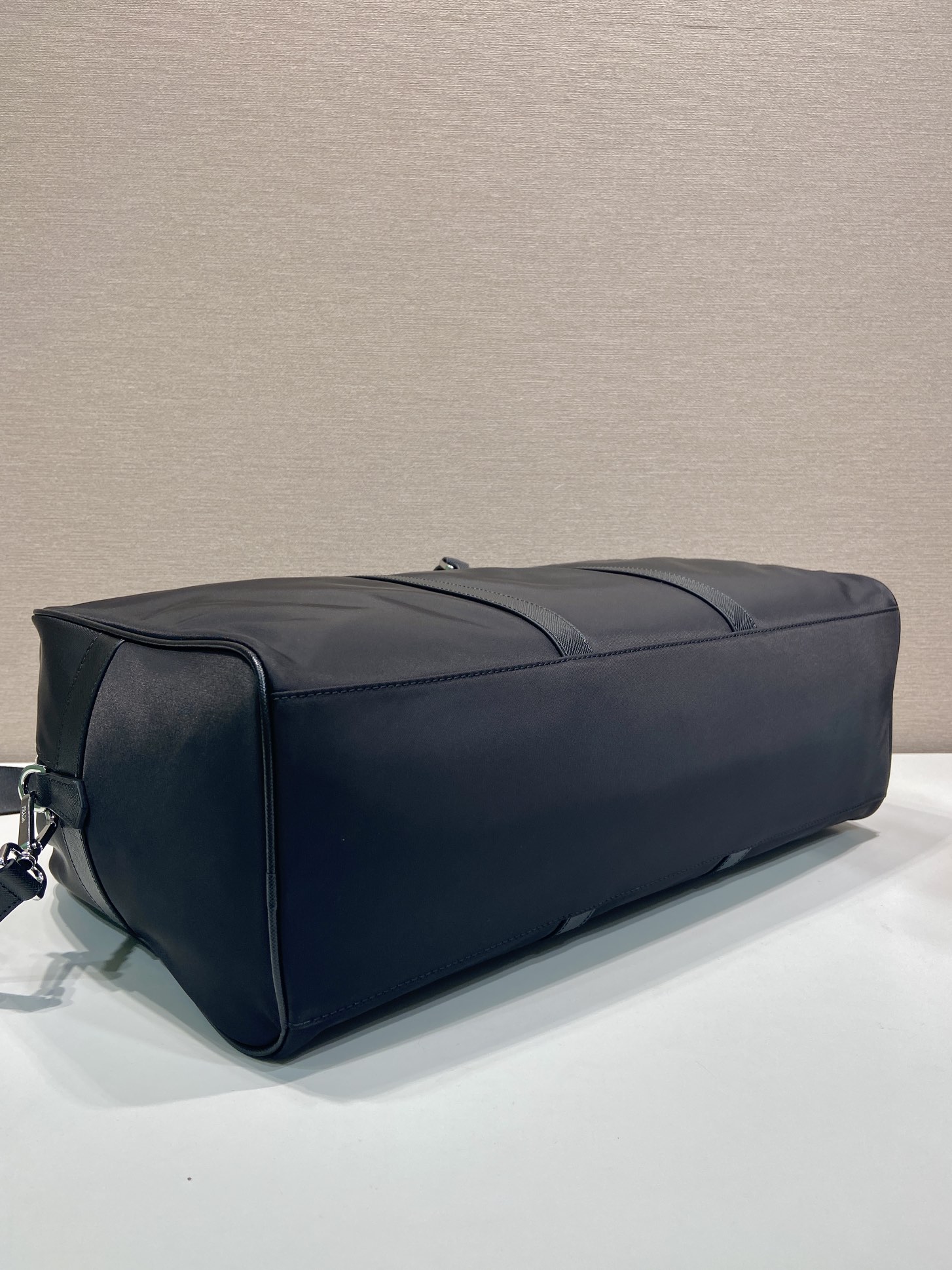 普拉达 PRADA Re-Nylon 手提旅行包 灰色 荔枝皮质  H0-2VC042_2DMH_F0002_VOOO