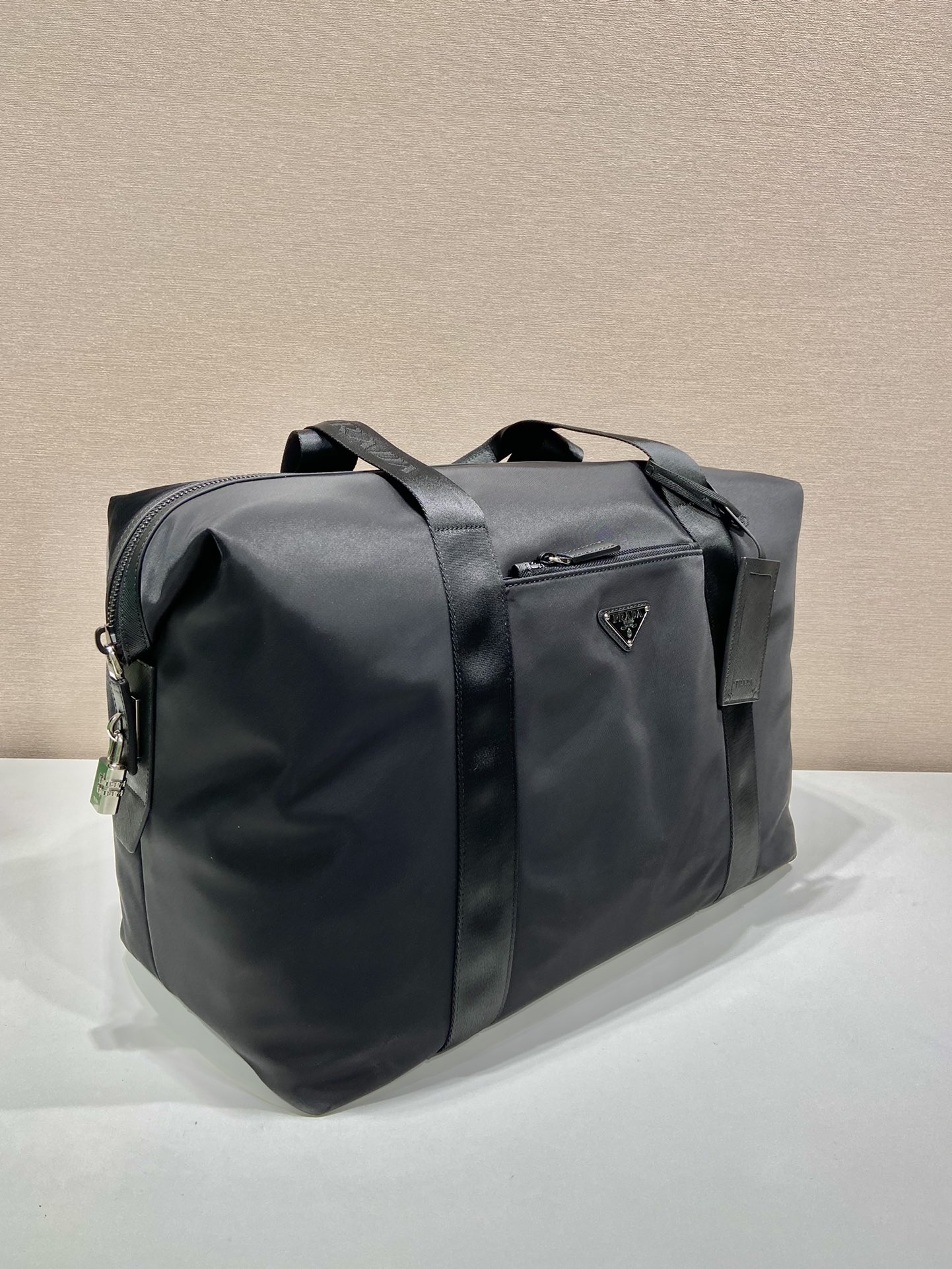 普拉达 PRADA Re-Nylon 手提旅行包 黑色 尼龙  H0-2VC796-2DMH-F0002-V-OOO