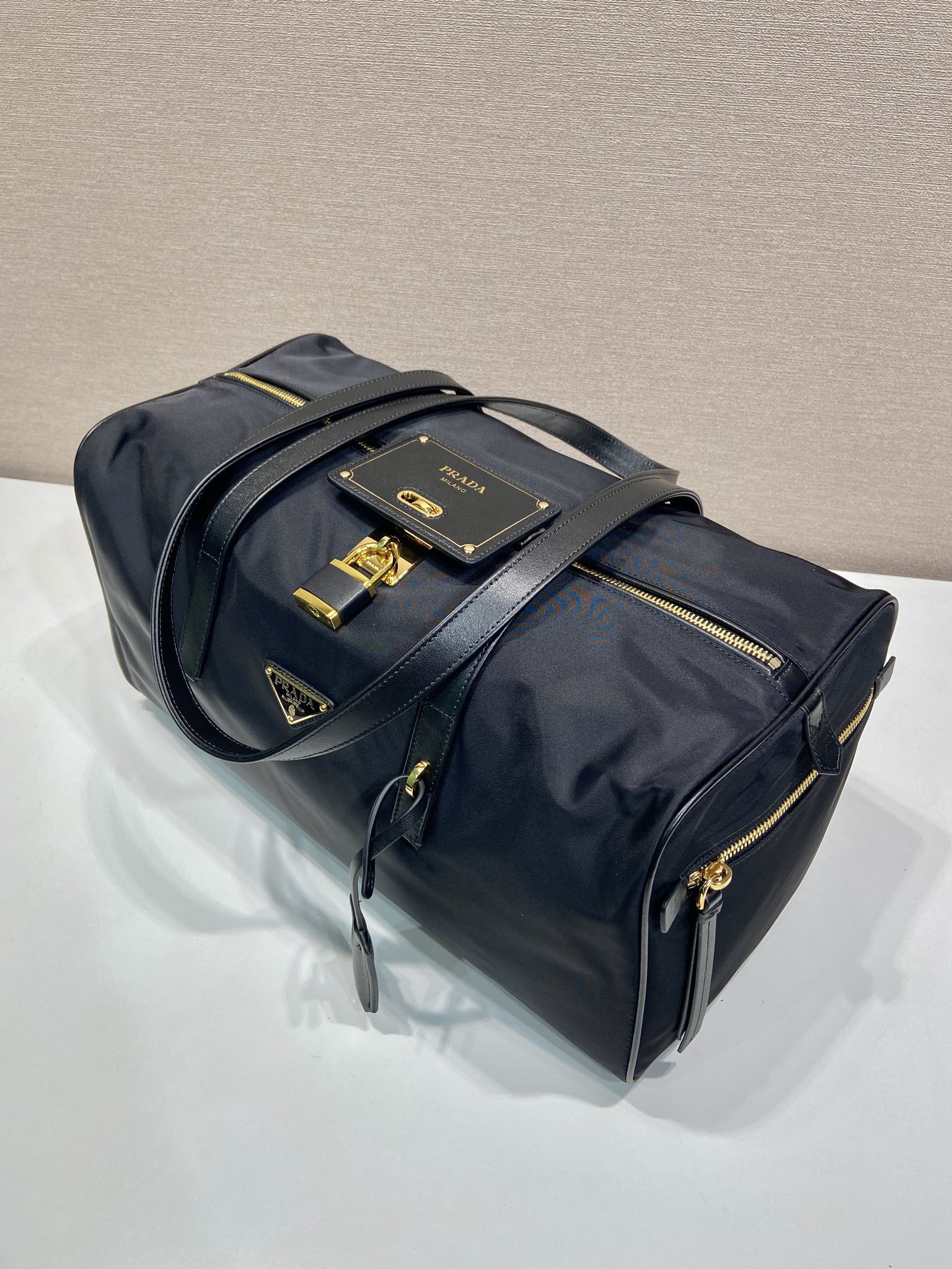 40CM 普拉达 PRADA Re-Nylon 手提旅行包 黑色 尼龙  H0-1BB135_RDLN_F0002