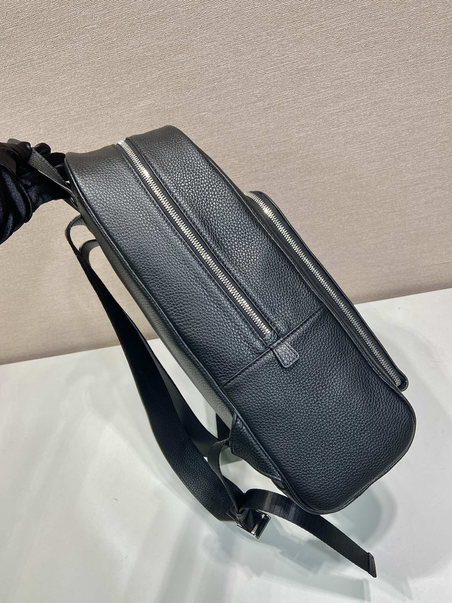 普拉达 PRADA  双肩包 荔枝皮质 黑色 H0-2VZ102_2BBE_F0002
