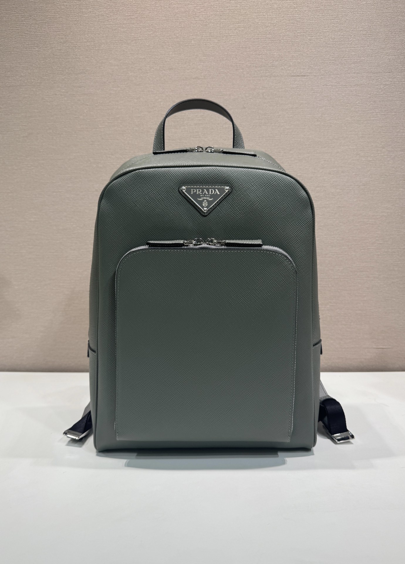 普拉达 PRADA  双肩包 十字纹 皮革灰色 H0-2VZ102 