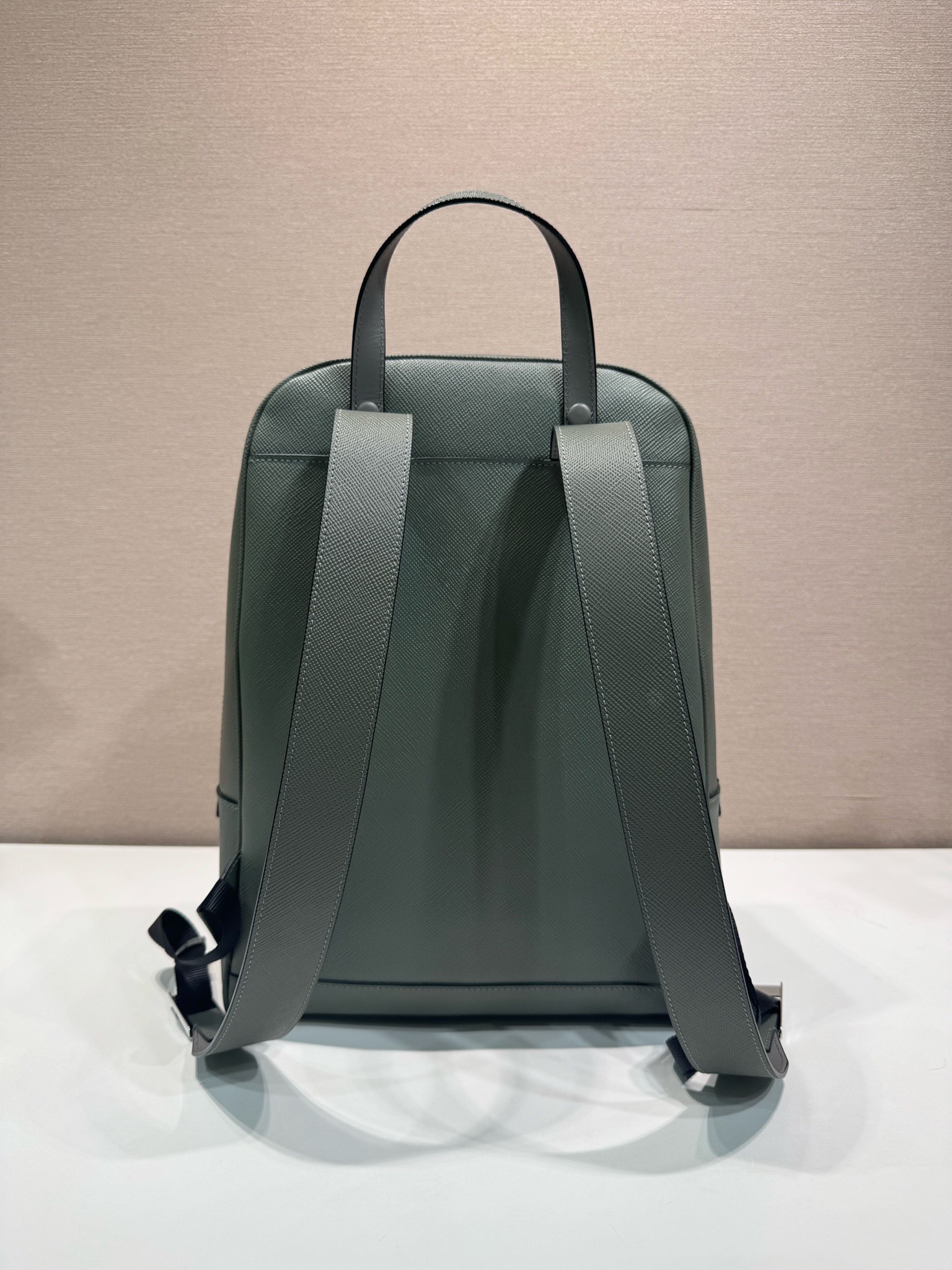 普拉达 PRADA  双肩包 十字纹 皮革灰色 H0-2VZ102 
