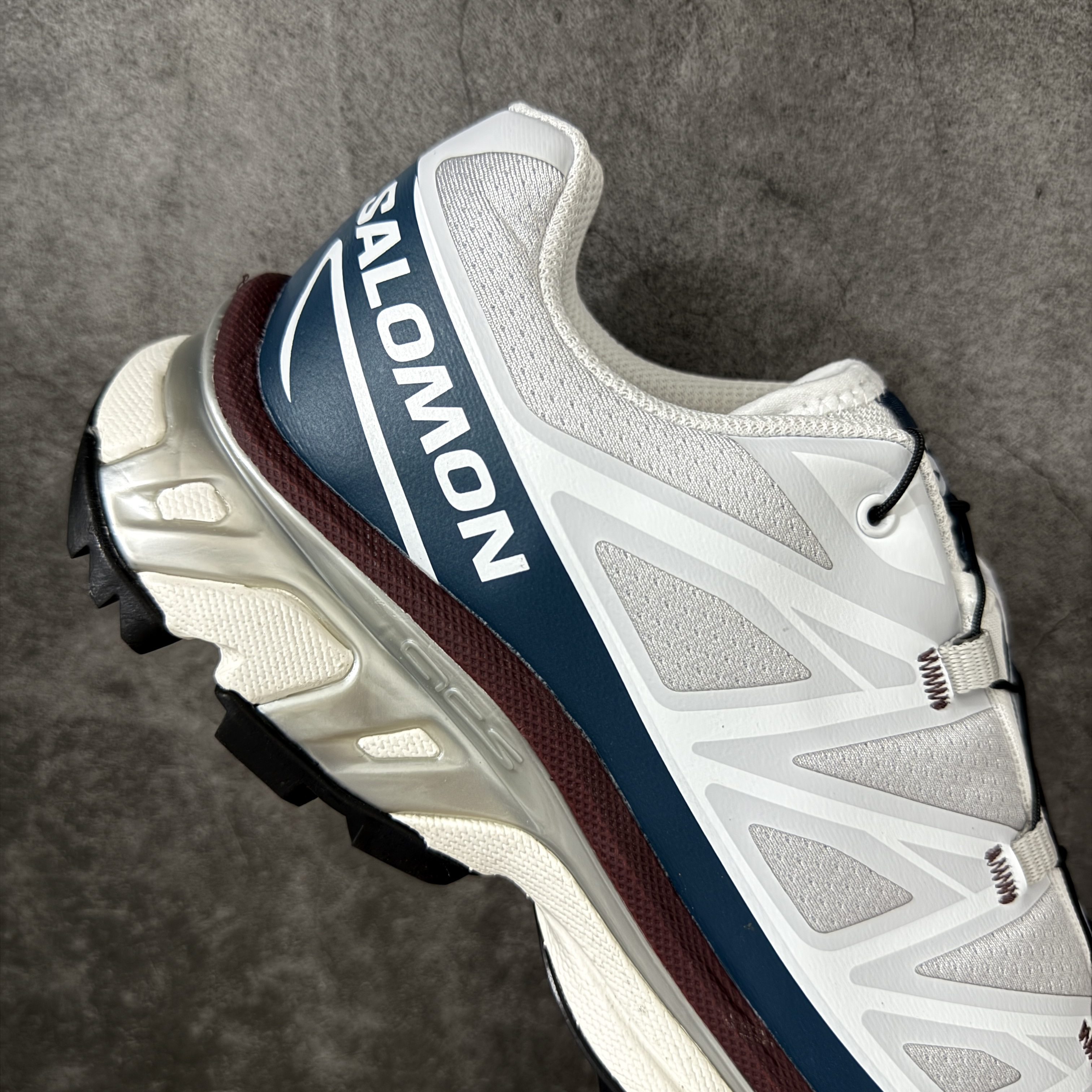 SALOMON XT-6  萨洛蒙  低筒 减震防滑 户外 跑步鞋 运动鞋 登山 男鞋 女鞋  波鞋 （版型偏小一码）蓝白454564