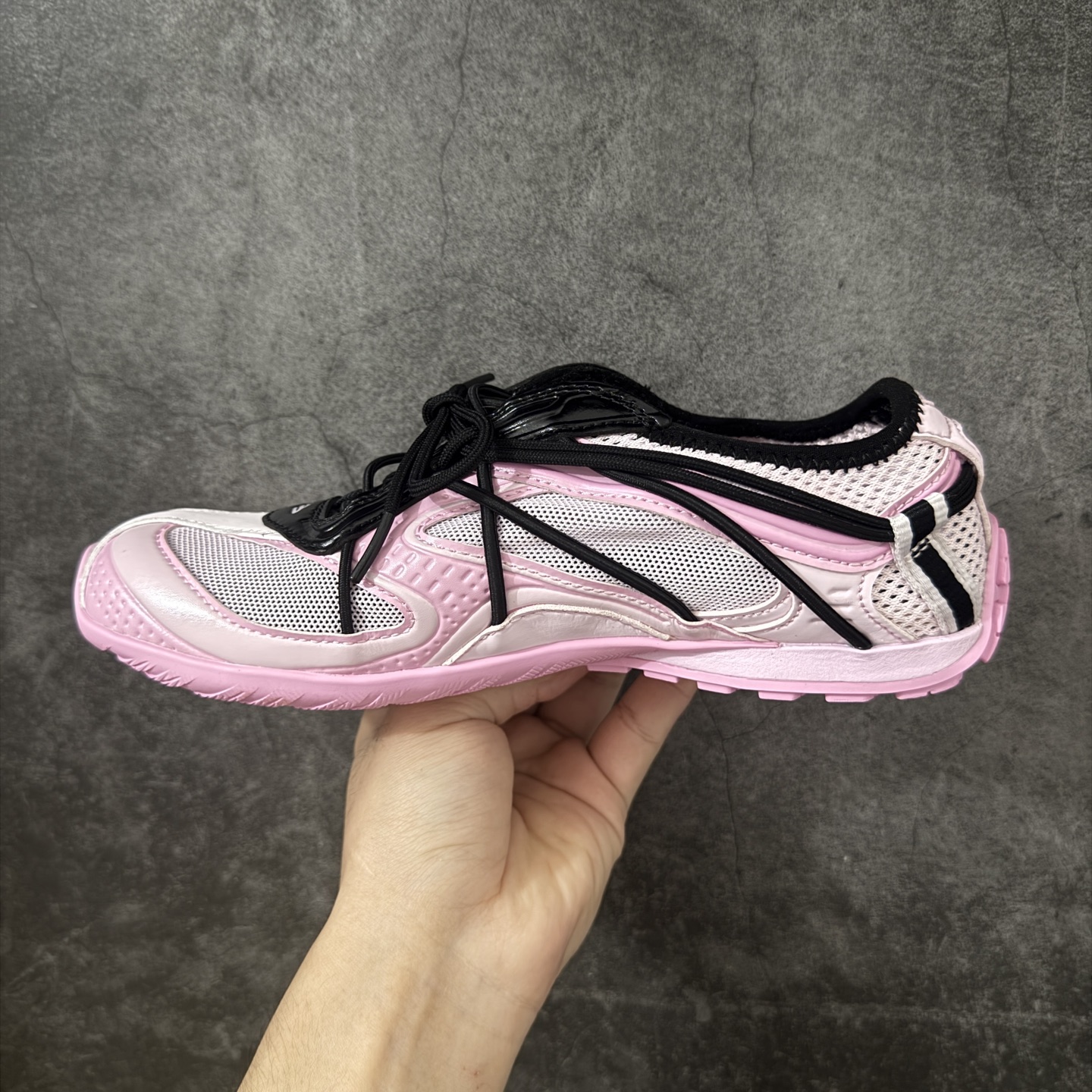 Balenciaga  巴黎世家 Radar 25代 圆头 系带 做旧效果  平底生活休闲鞋 粉色女款 C0-865868WSTBL5010