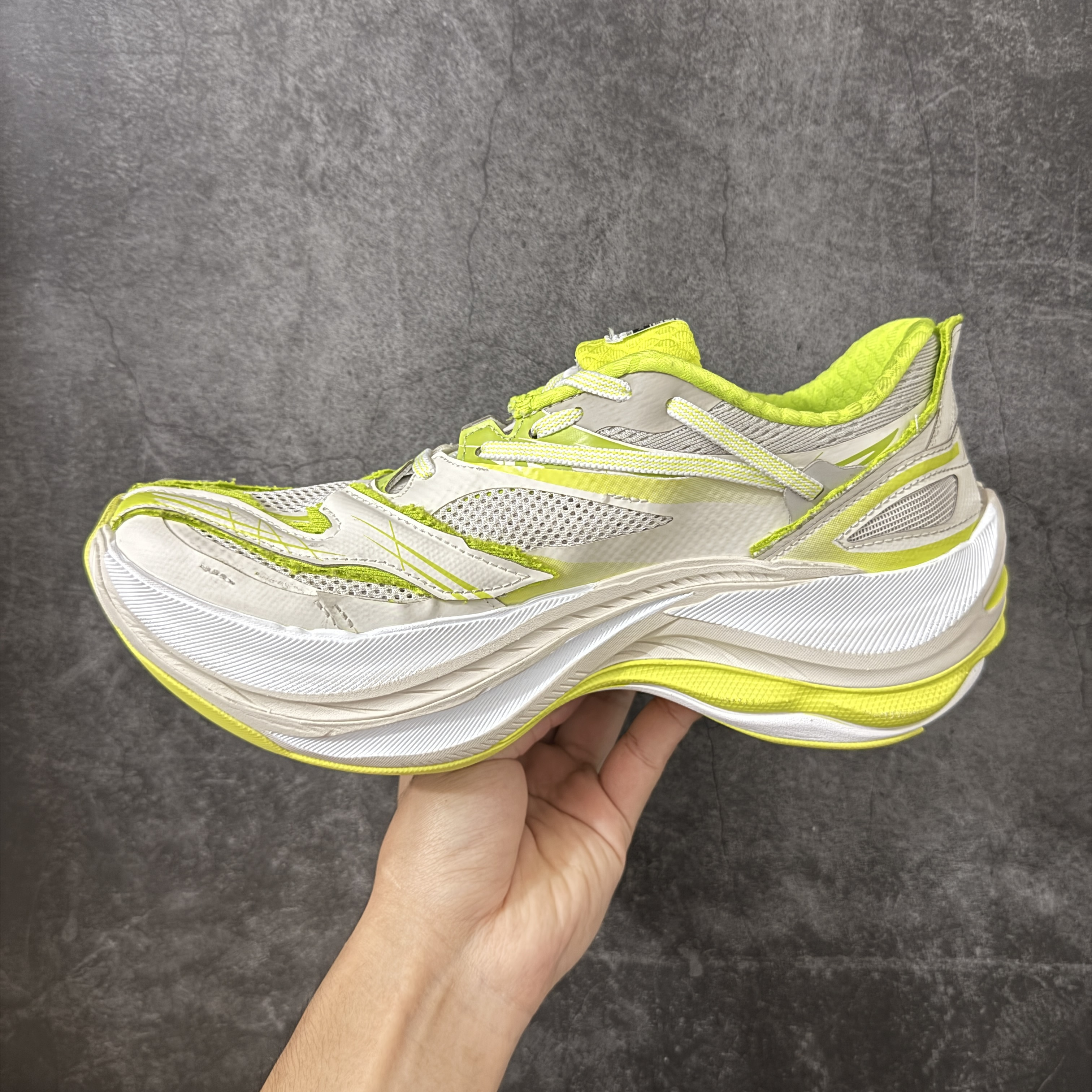 Balenciaga  巴黎世家 jET 26代 厚底4CM 老爹 休闲鞋 黄色 C0-872642WMRTN9197