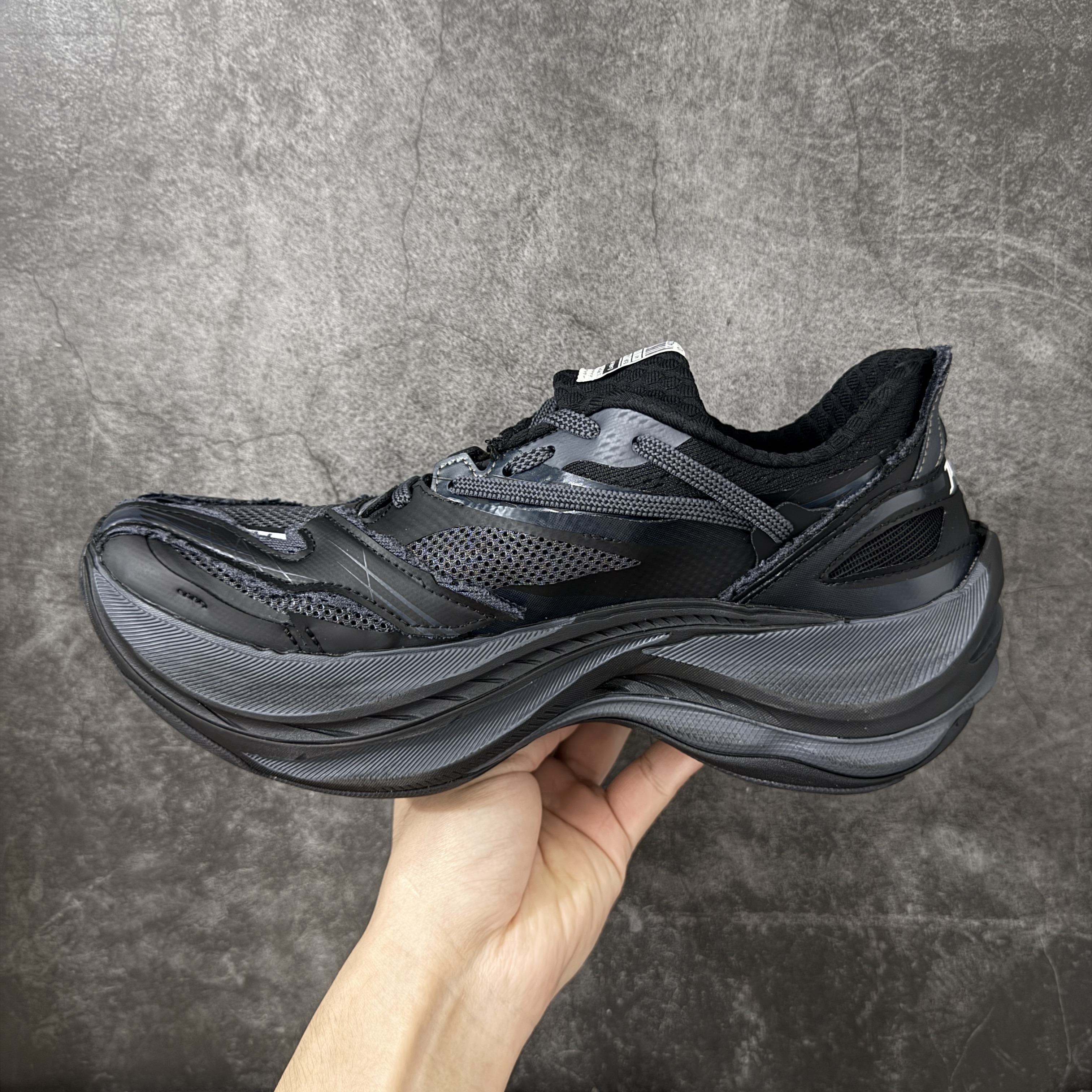 Balenciaga  巴黎世家 jET 26代 厚底4CM 老爹 休闲鞋 黑色 C0-872642WMRTN1000
