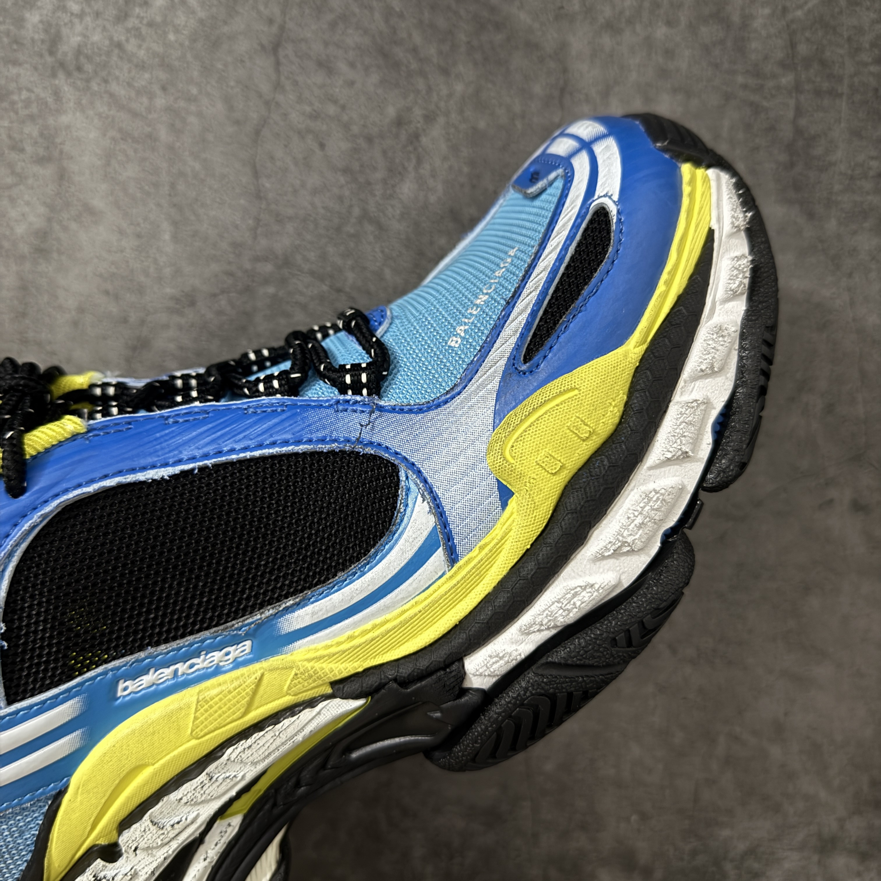 Balenciaga Triple S2 24代 厚底老爹 休闲鞋 蓝黄白 C0-865849WTRS24497