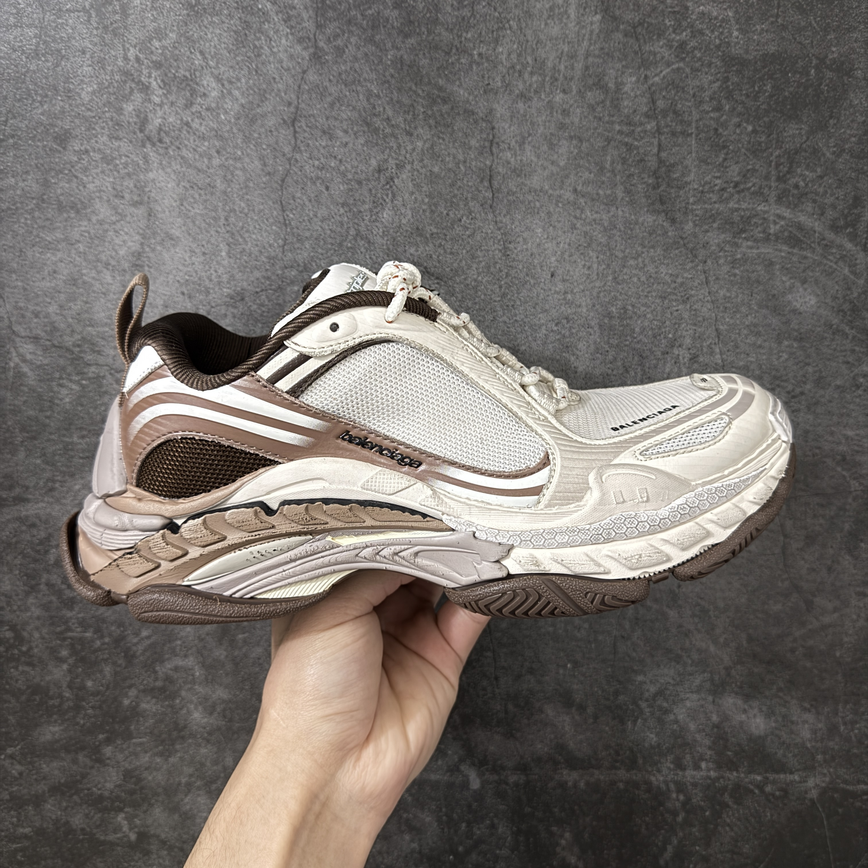 Balenciaga Triple S2 24代 厚底老爹 休闲鞋 棕色 C0-865851WTRS22290