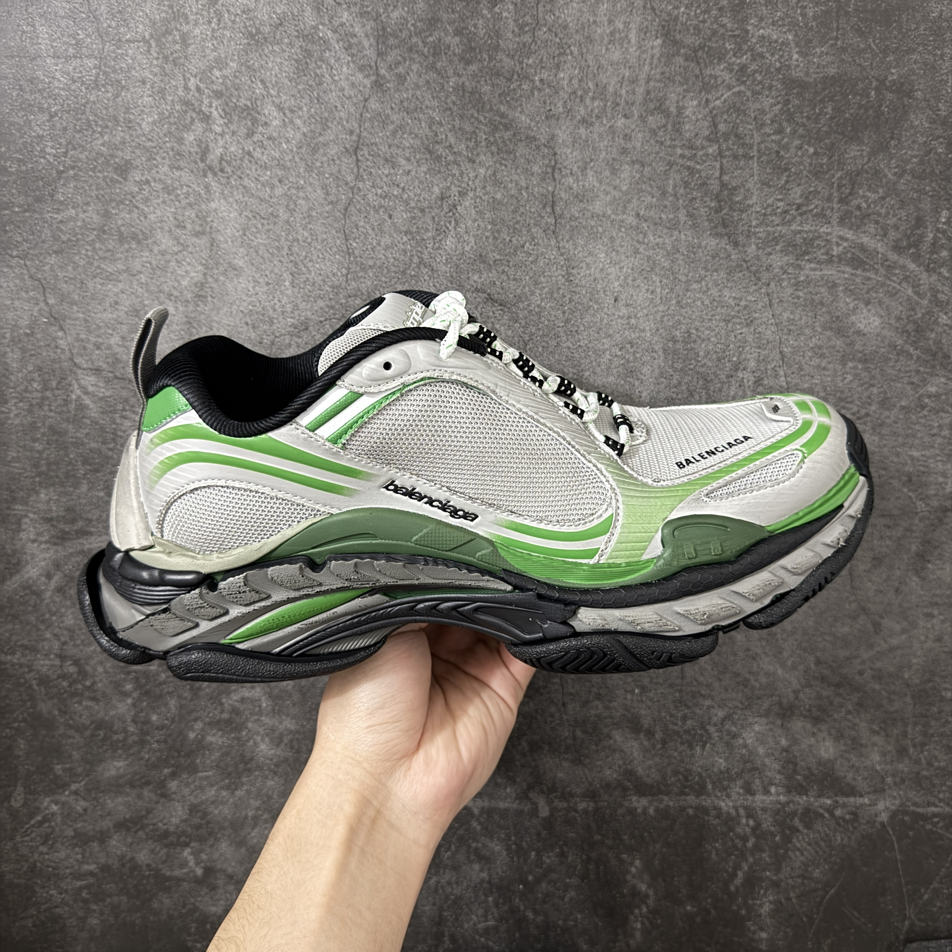 Balenciaga Triple S2 24代 厚底老爹 休闲鞋 绿色 C0-865849WTRS21133
