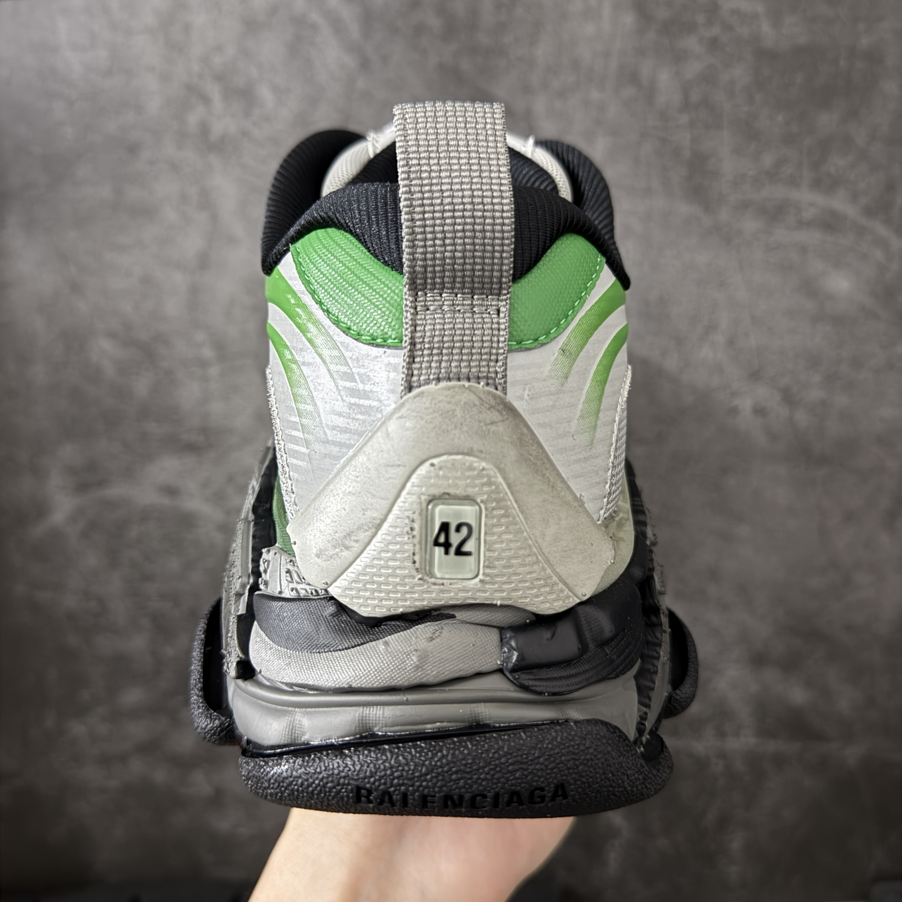 Balenciaga Triple S2 24代 厚底老爹 休闲鞋 绿色 C0-865849WTRS21133