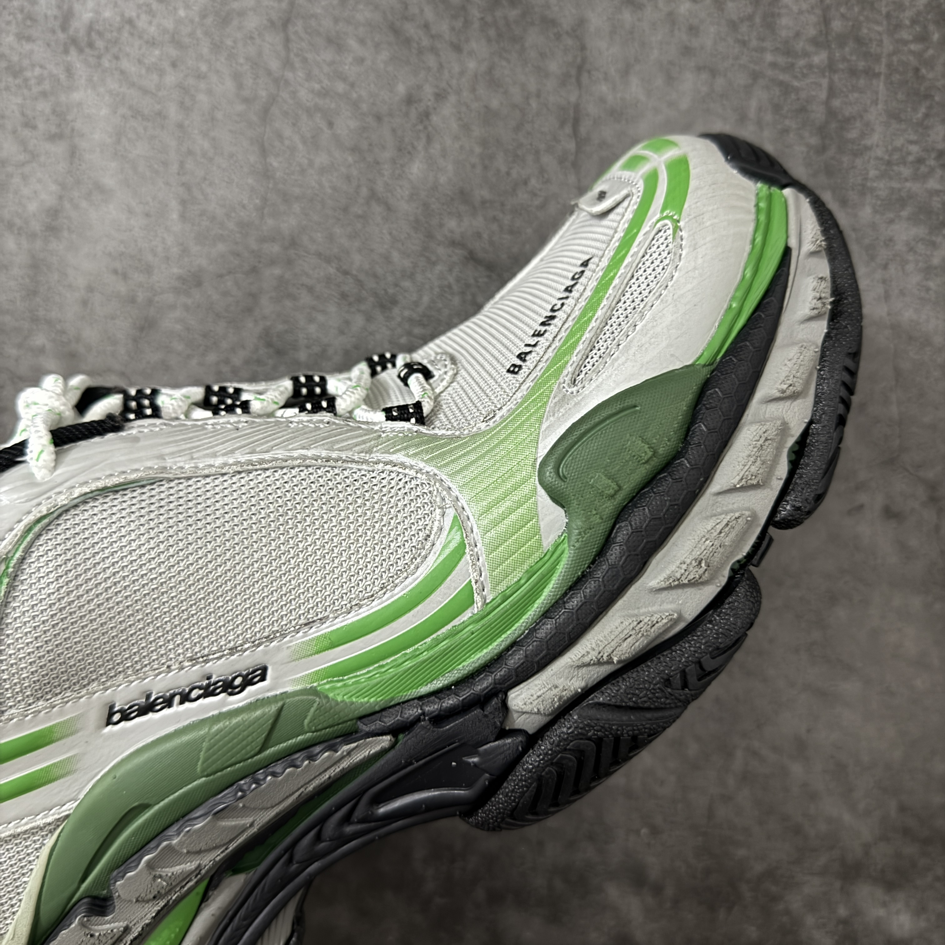 Balenciaga Triple S2 24代 厚底老爹 休闲鞋 绿色 C0-865849WTRS21133