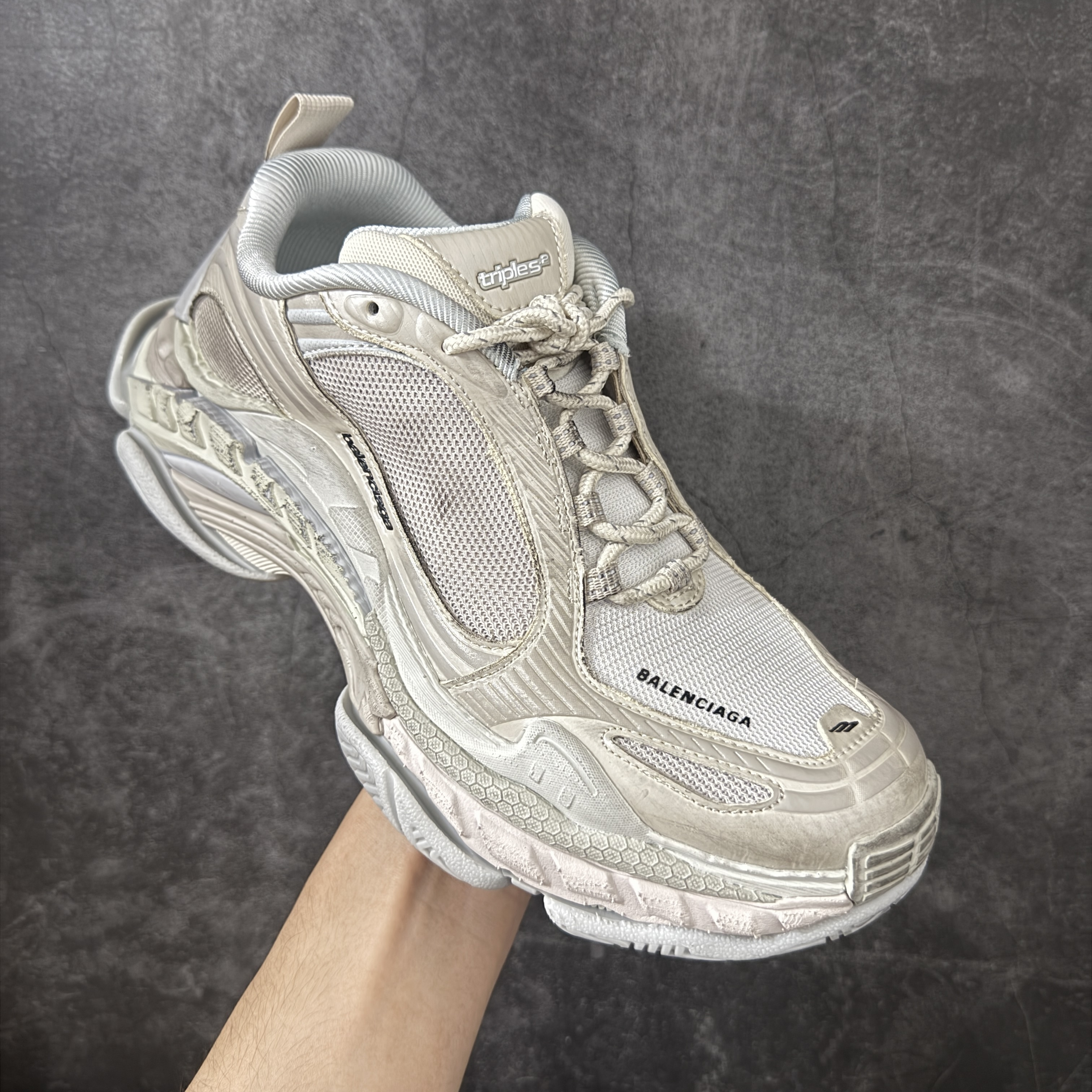 Balenciaga Triple S2 24代 厚底老爹 休闲鞋 米色 C0-865849WTRS29191