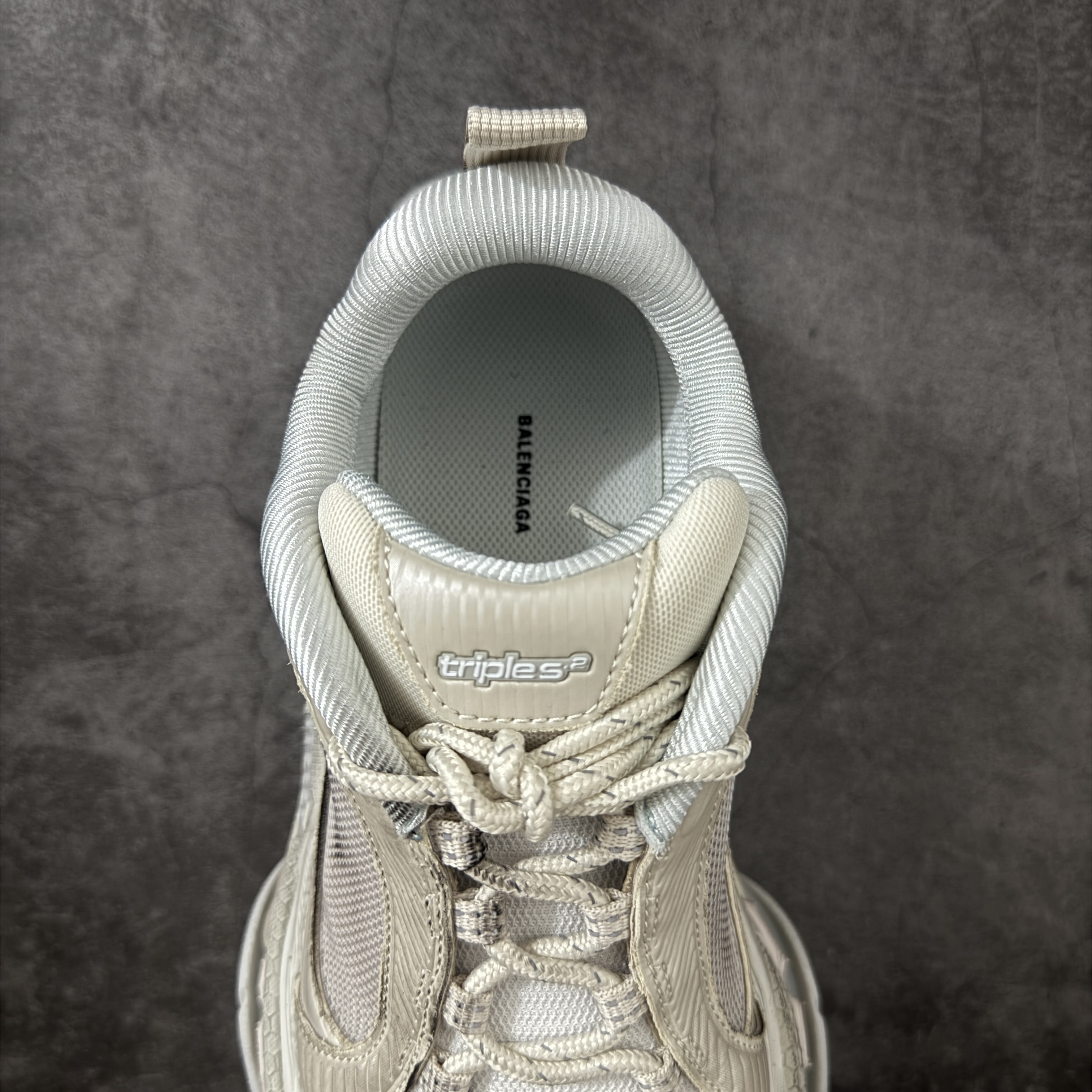 Balenciaga Triple S2 24代 厚底老爹 休闲鞋 米色 C0-865849WTRS29191