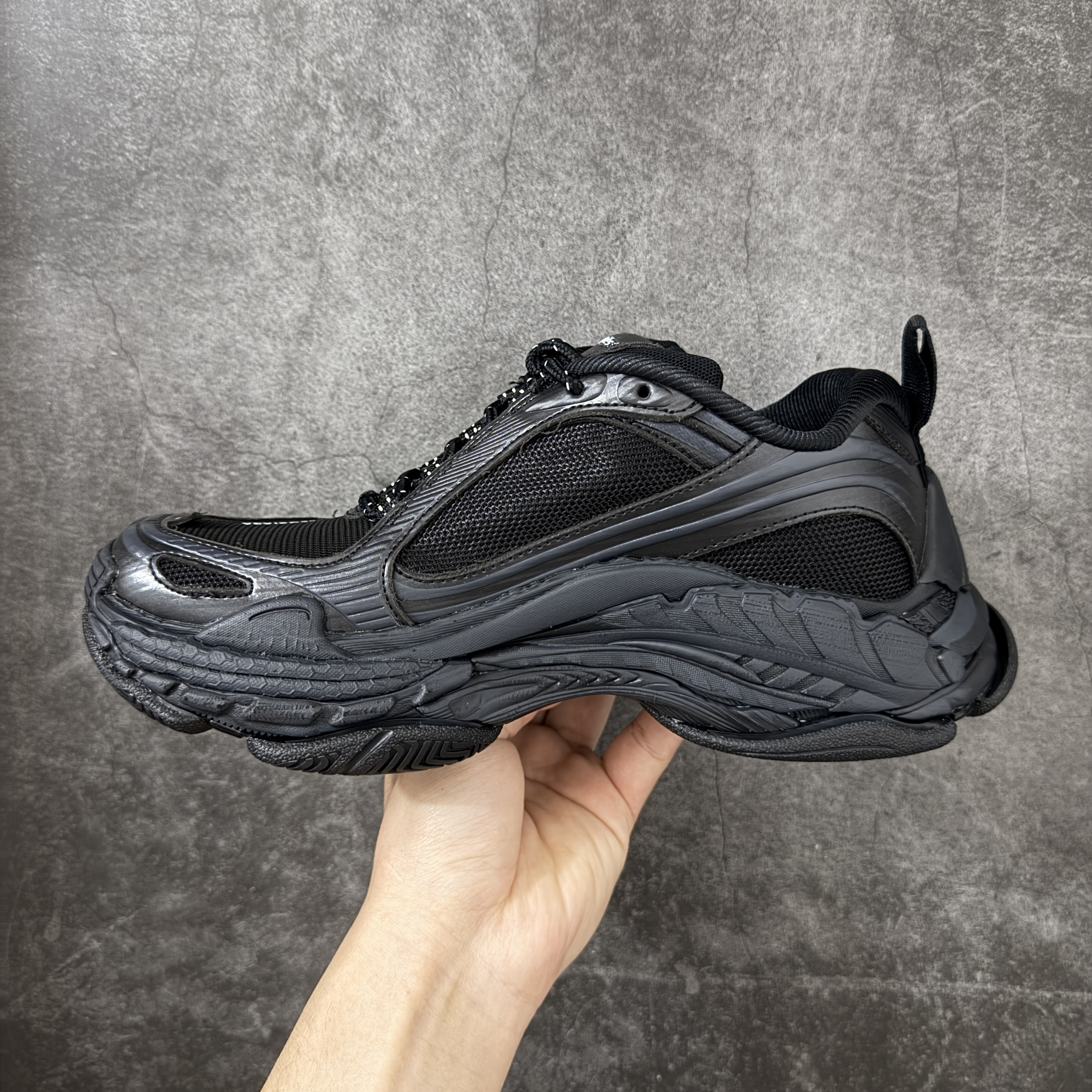 Balenciaga Triple S2 24代 厚底老爹 休闲鞋 黑色 C0-8865849WTRS21011