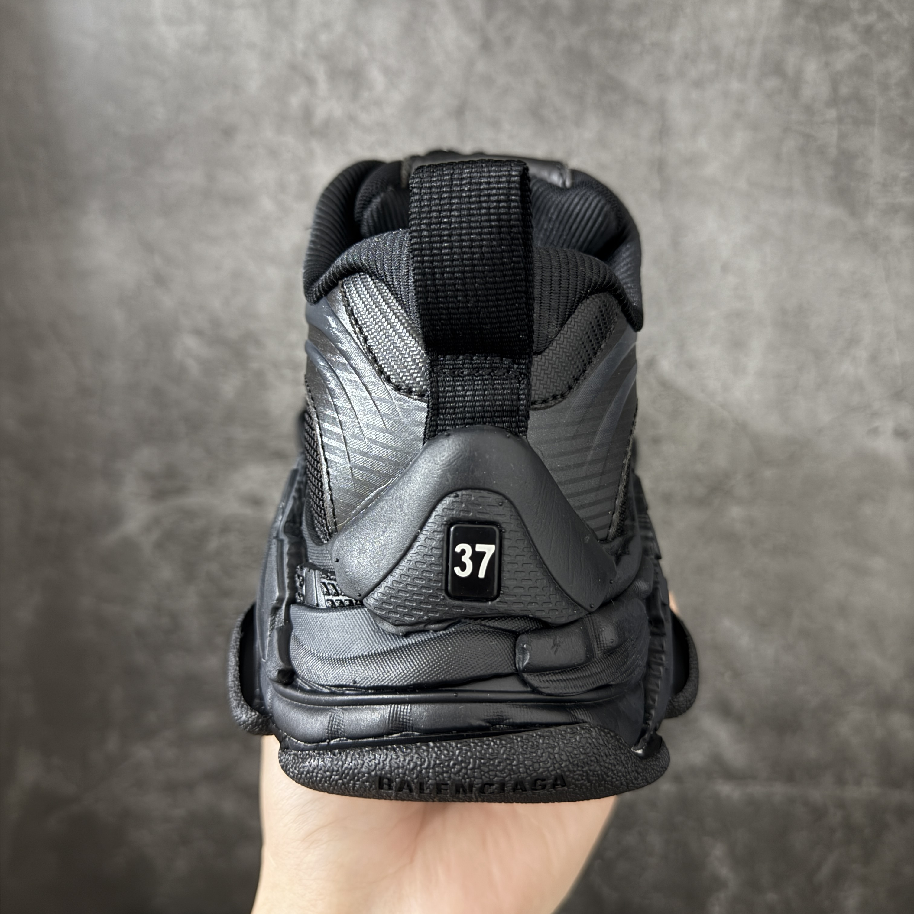 Balenciaga Triple S2 24代 厚底老爹 休闲鞋 黑色 C0-8865849WTRS21011