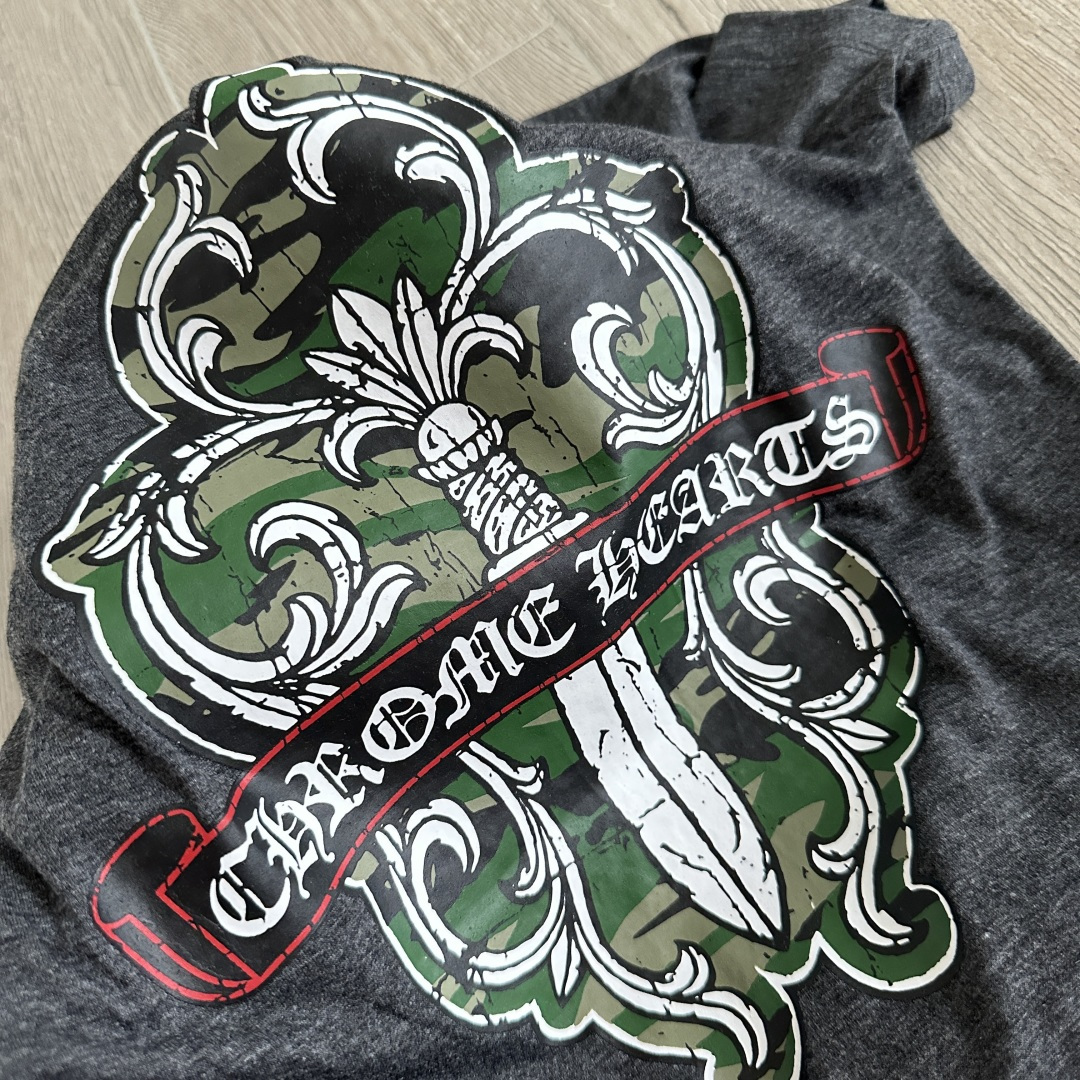 Chrome Hearts CH 女款 克罗心V领修身  短袖 T恤 藤蔓十字架  深灰色