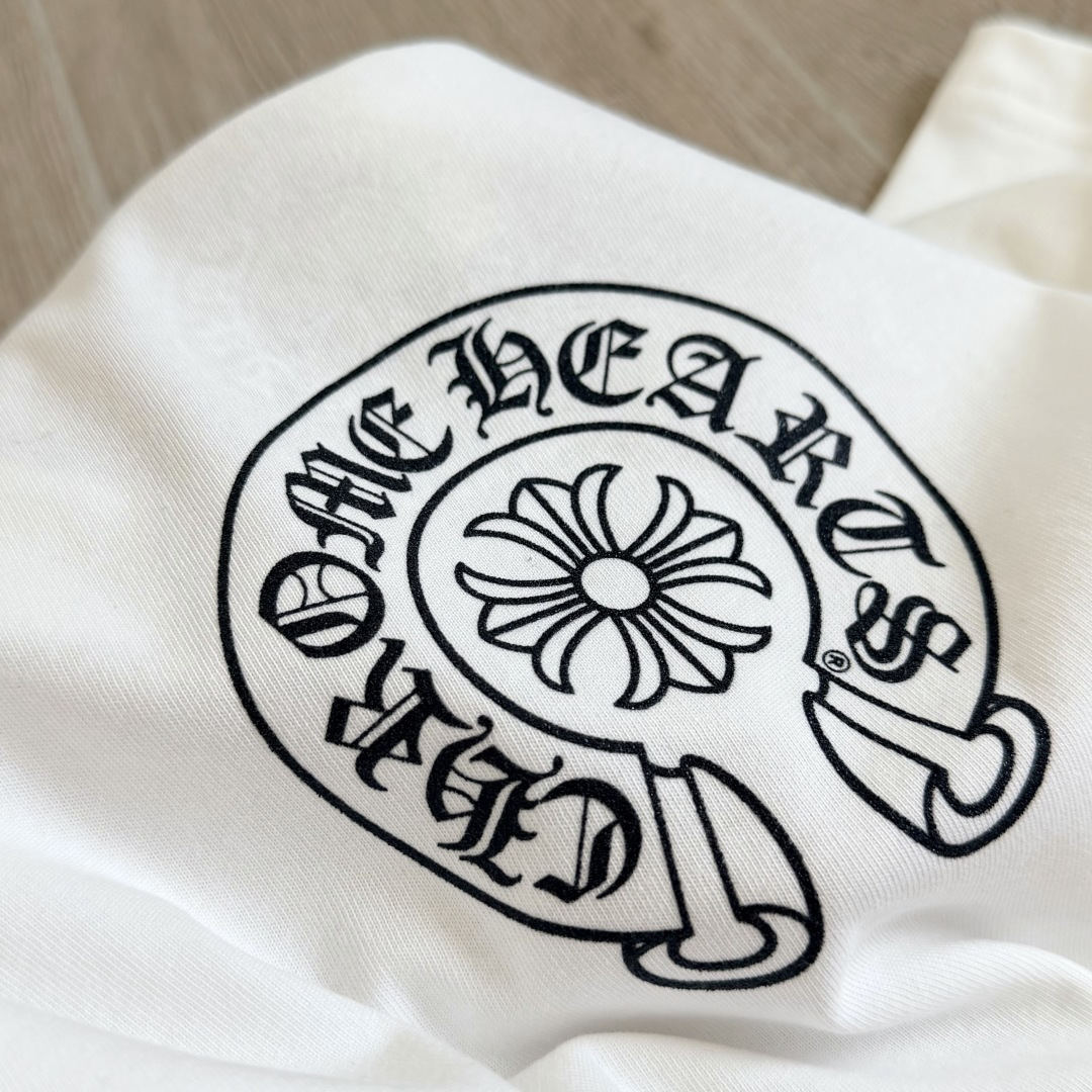 Chrome Hearts CH 克罗心  圆领短袖 T恤 侧面卷轴梵文 后背马蹄 A0 白色 黑色