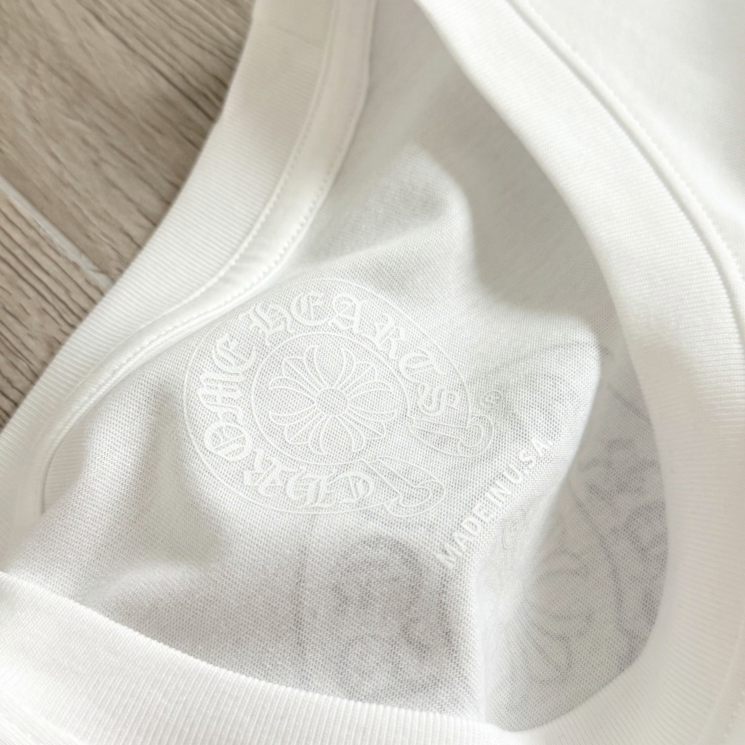 Chrome Hearts CH 克罗心  圆领短袖 T恤 侧面卷轴梵文 后背马蹄 A0 白色 黑色