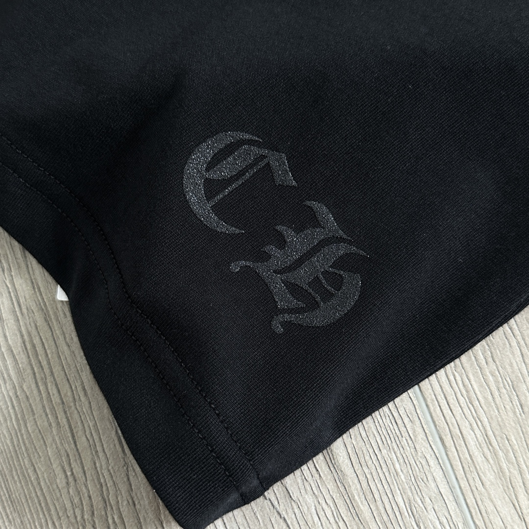 Chrome Hearts CH 克罗心  圆领短袖 T恤 侧面卷轴梵文 后背马蹄 A0 白色 黑色