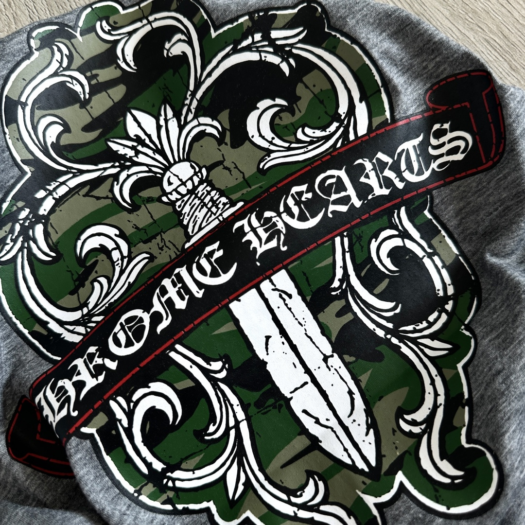 Chrome Hearts CH 女款 克罗心V领修身  短袖 T恤 藤蔓十字架  浅灰色