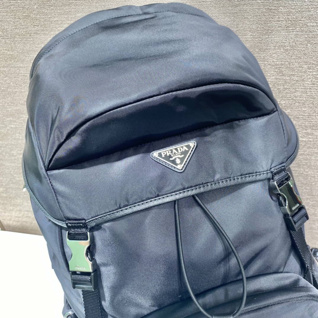 普拉达 PRADA  Re-Nylon 双肩包 尼龙 黑色 H0-2VZ090_2DMG_F0002_V_OOO