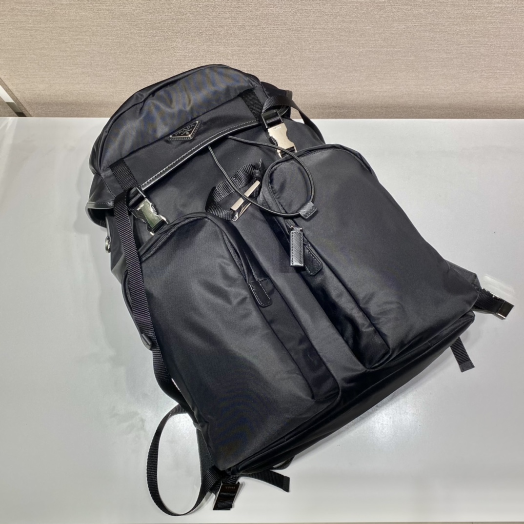 普拉达 PRADA  Re-Nylon 双肩包 尼龙 黑色 H0-2VZ019-2DMG-F0002-V-OOL