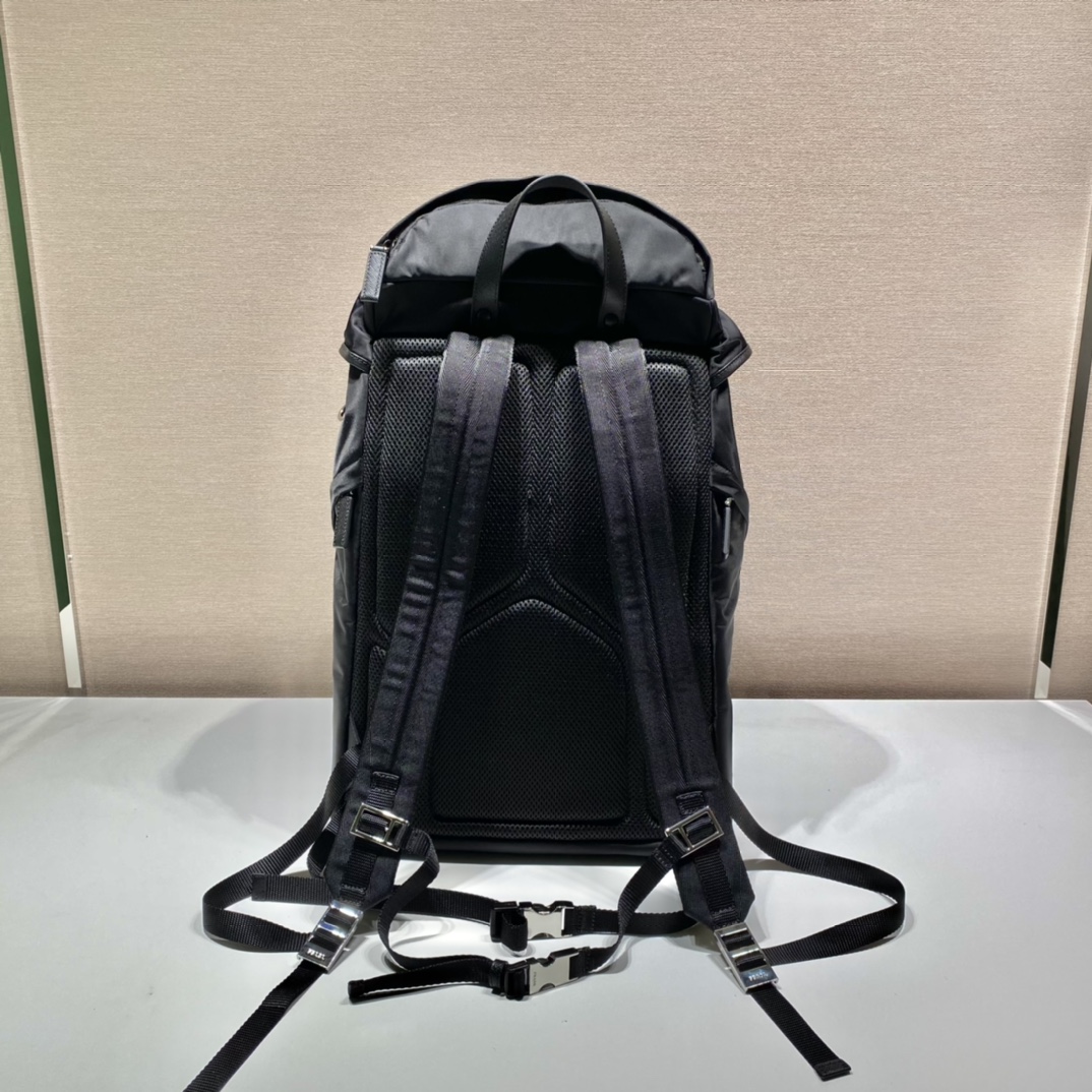 普拉达 PRADA  Re-Nylon 双肩包 尼龙 黑色 H0-2VZ019-2DMG-F0002-V-OOL