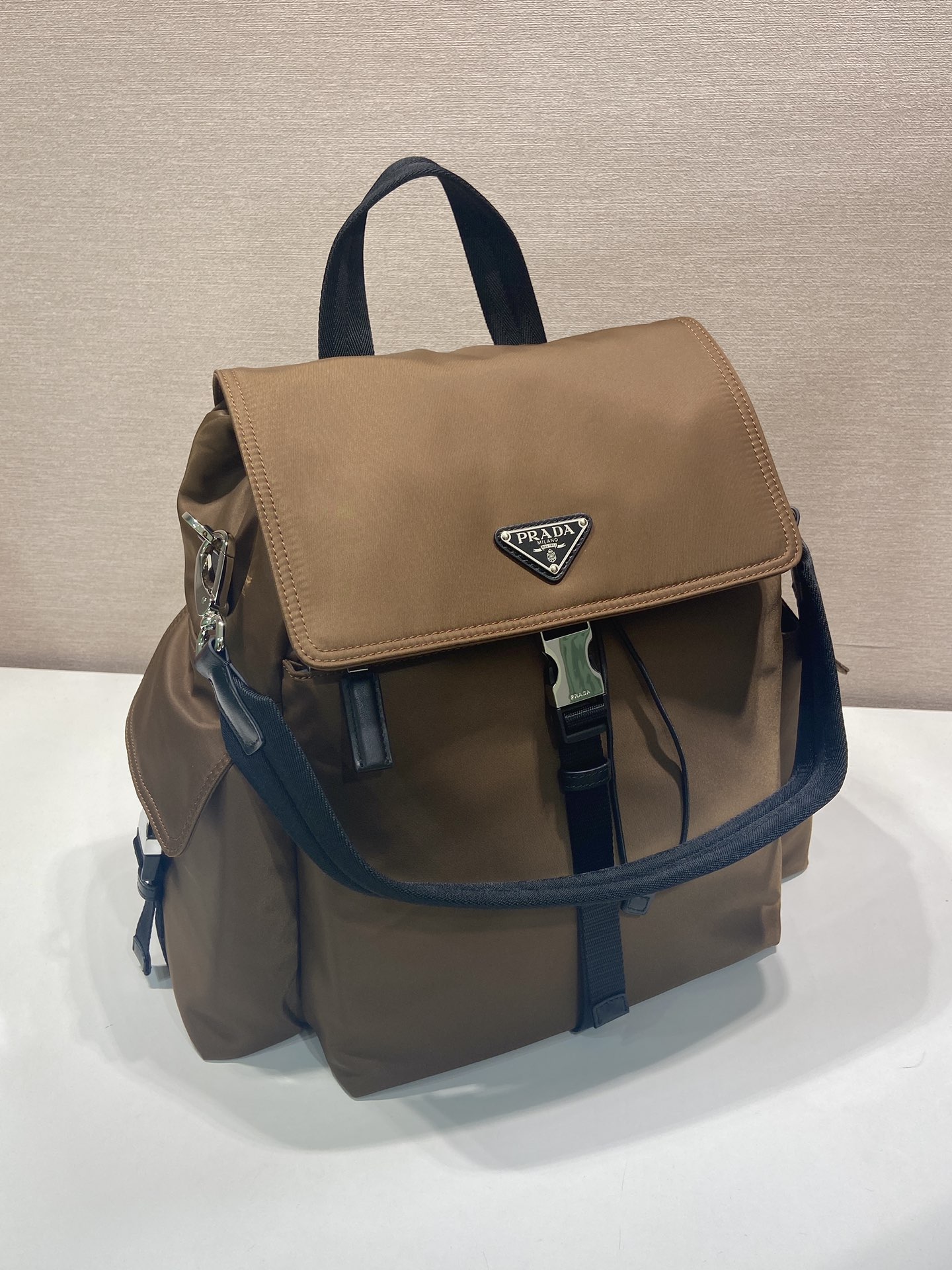 普拉达 PRADA  Explore  双肩包 尼龙 焦糖色 尼龙  H0-2VZ118_2DW3_F0038