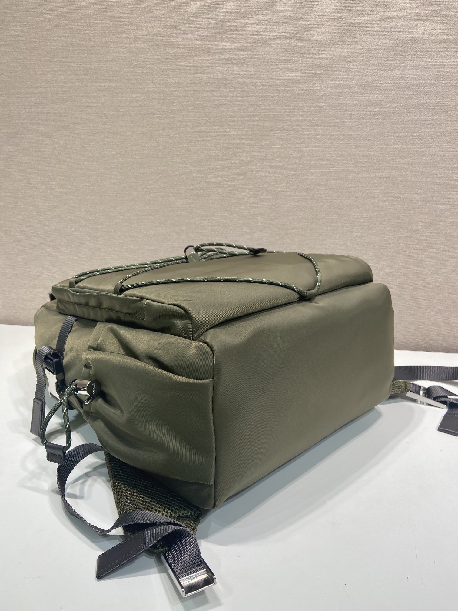 普拉达 PRADA Re-Nylon 双肩包 尼龙 绿色 尼龙  H0-2VZ122_2DMG_F0334