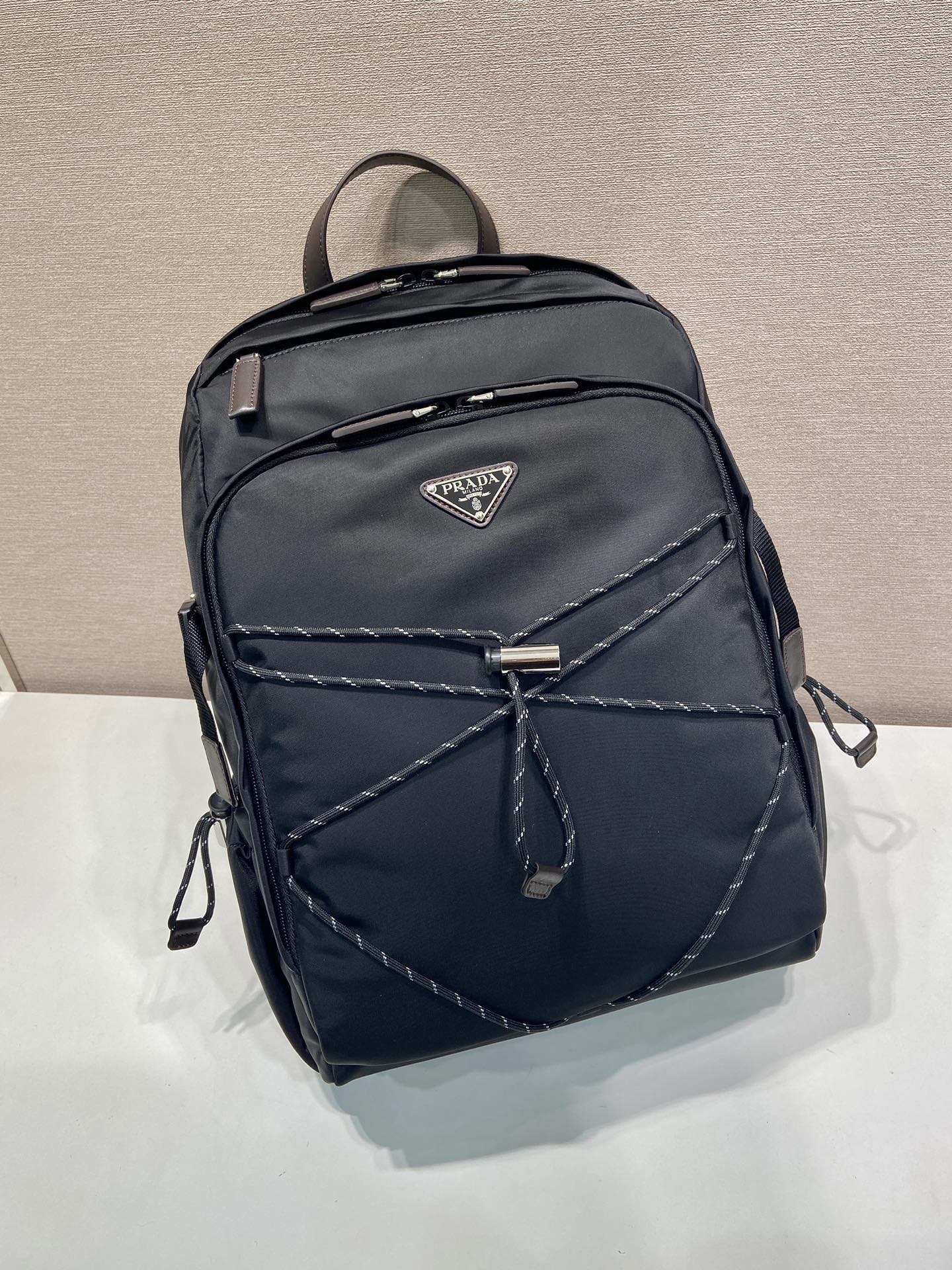 普拉达 PRADA Re-Nylon 双肩包 尼龙 黑色 尼龙  H0-2VZ122_2DMG_F0002